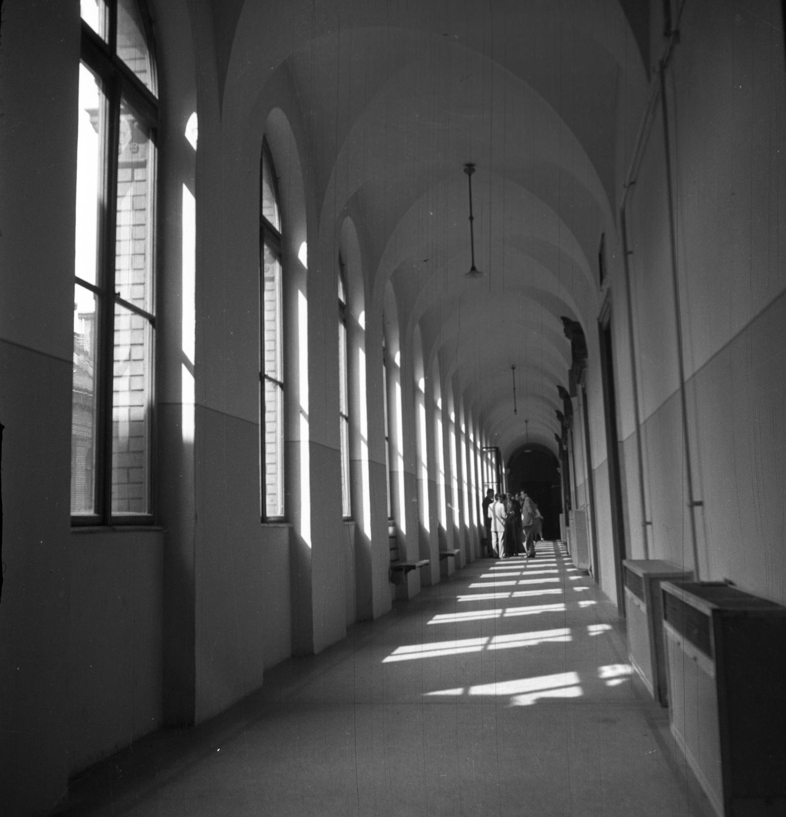 1963, Bán Tamás, fény-árnyék, folyosó, Fortepan #304427