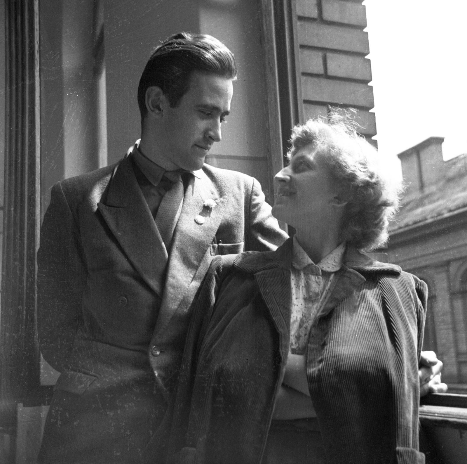 1955, Bán Tamás, nézés, emberpár, Fortepan #304431