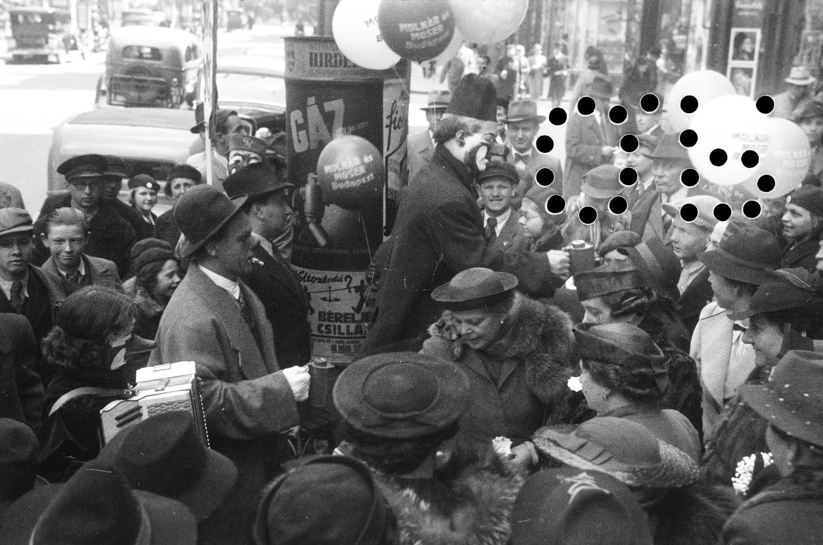 1936, Inkey Tibor, Best of, lyukasztás, bohóc, persely, adománygyűjtés, sokaság, Fortepan #304537
