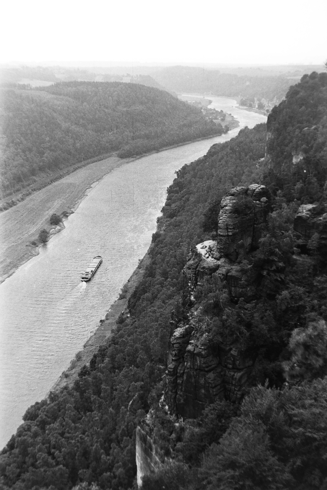 Germany, Rathen, (Szász-Svájc). Kilátás a Bastei-ről az Elbára., 1976, Németh Tamás, GDR, Fortepan #30465