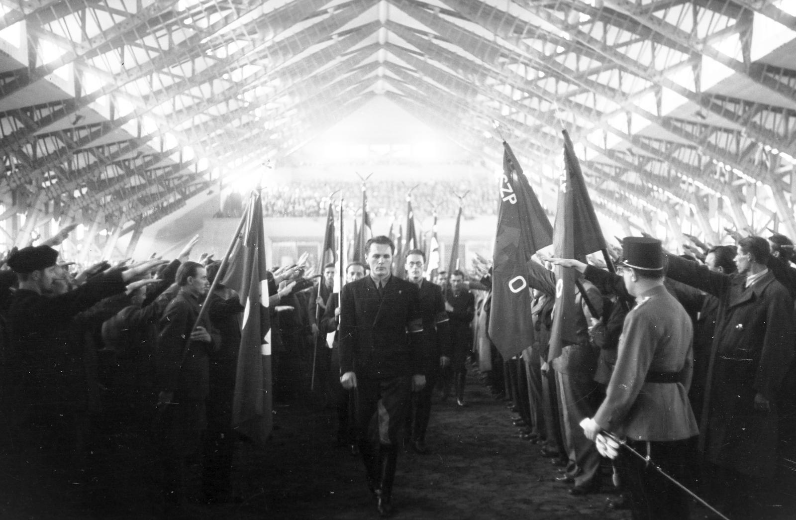 1939, Inkey Tibor, sport hall, gesture, Fortepan #304771