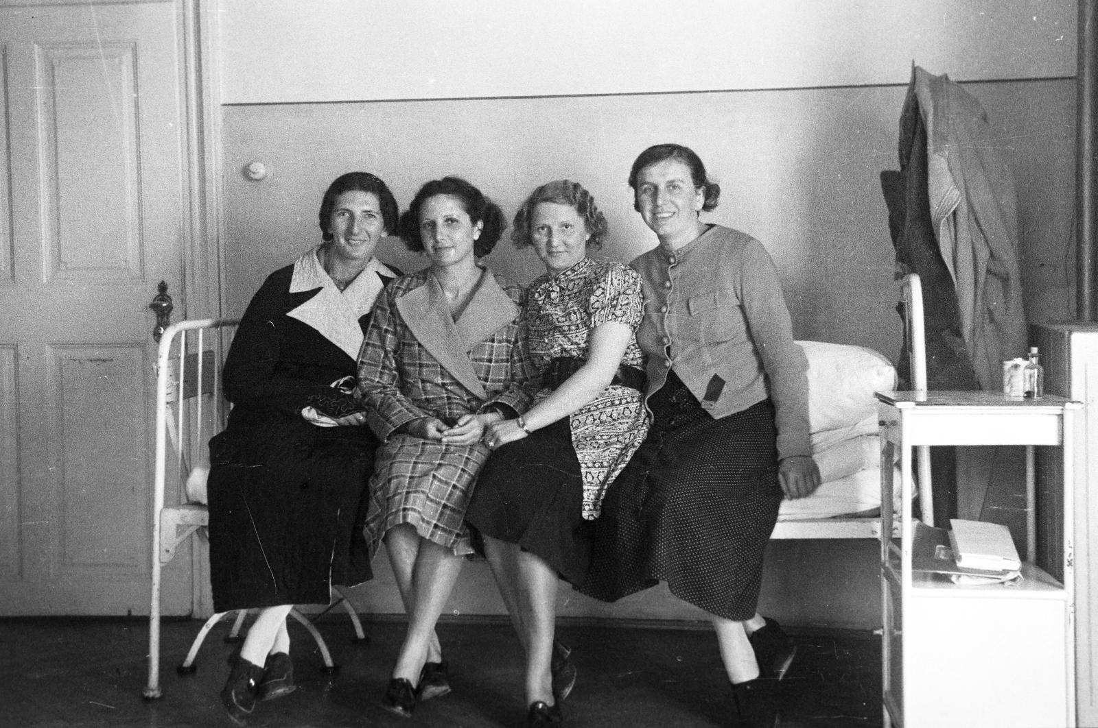 1937, Inkey Tibor, nők, betegellátás, Fortepan #304772