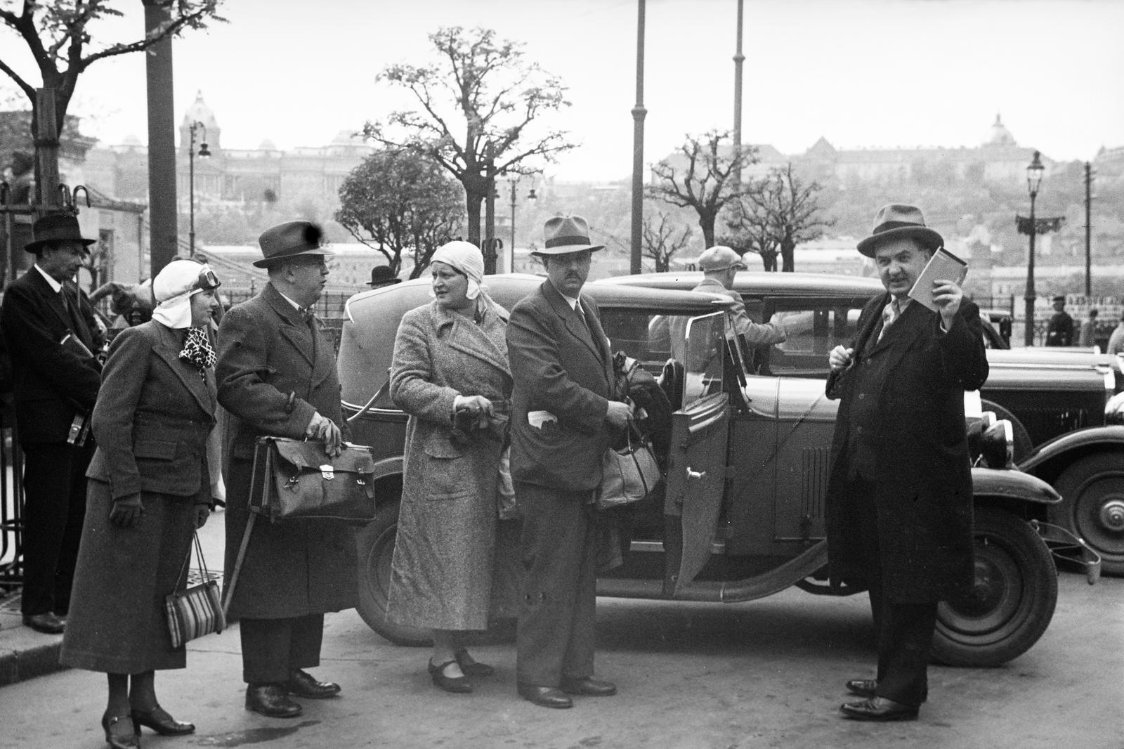 1937, Inkey Tibor, automobile, entering the car, Fortepan #304802