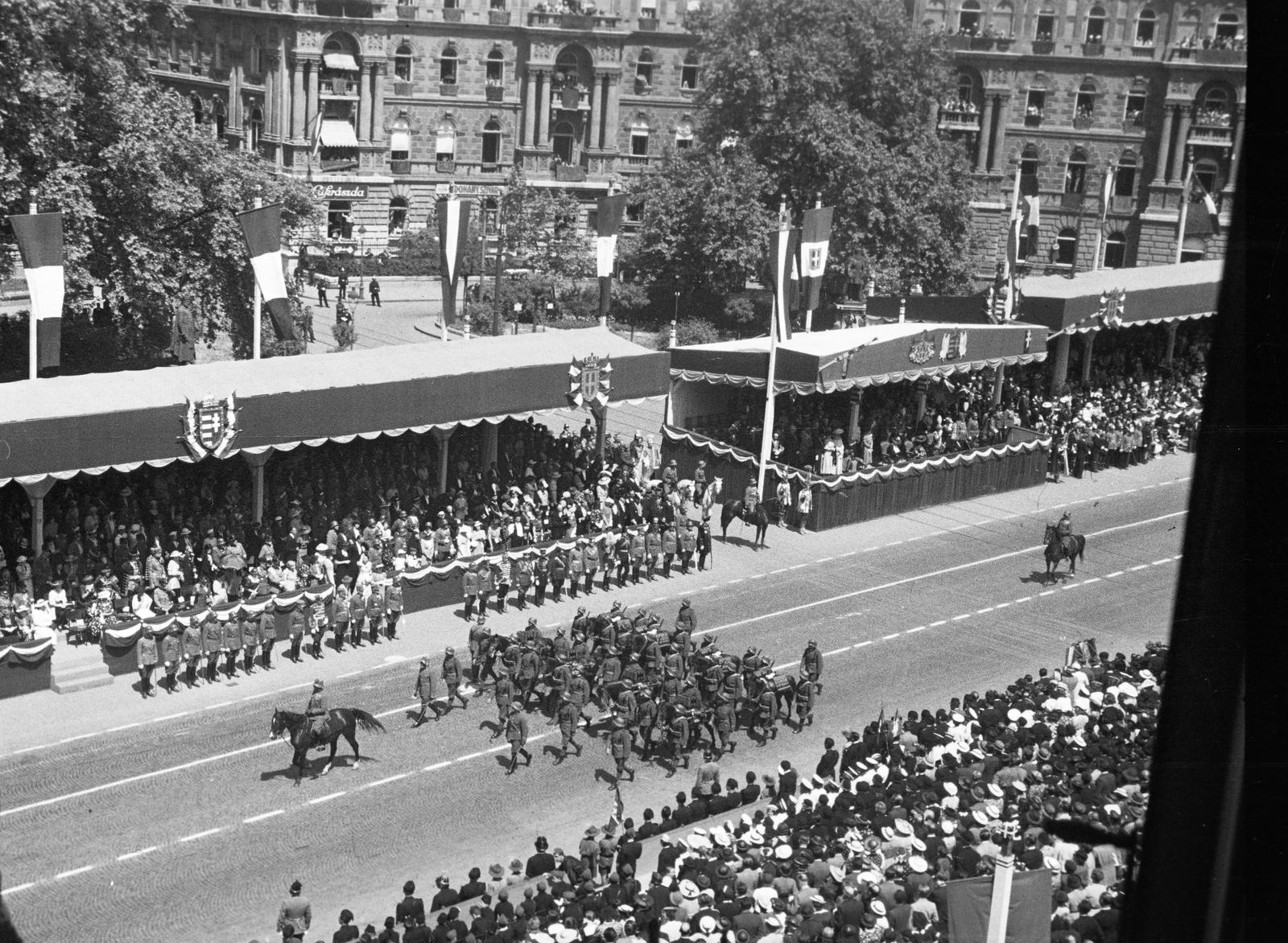 1937, Inkey Tibor, parade, grandstand, Fortepan #304844