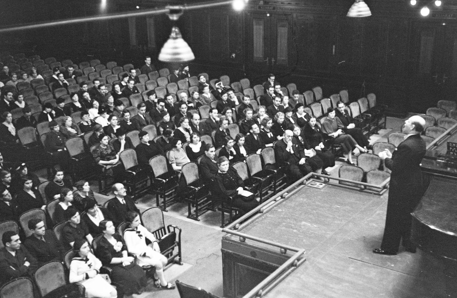 Magyarország, Budapest VI., Zeneakadémia, Nagyterem., 1937, Inkey Tibor, koncert, közönség, Budapest, Fortepan #304932