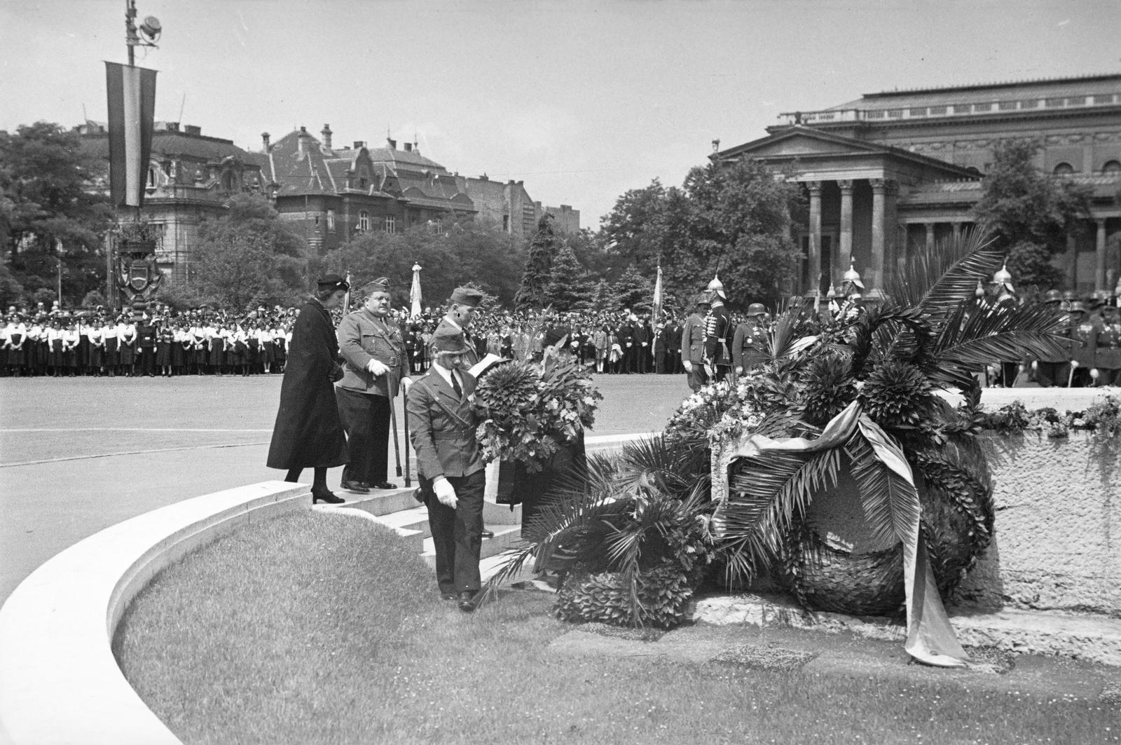 1939, Inkey Tibor, soldier, wreathing, Fortepan #304960