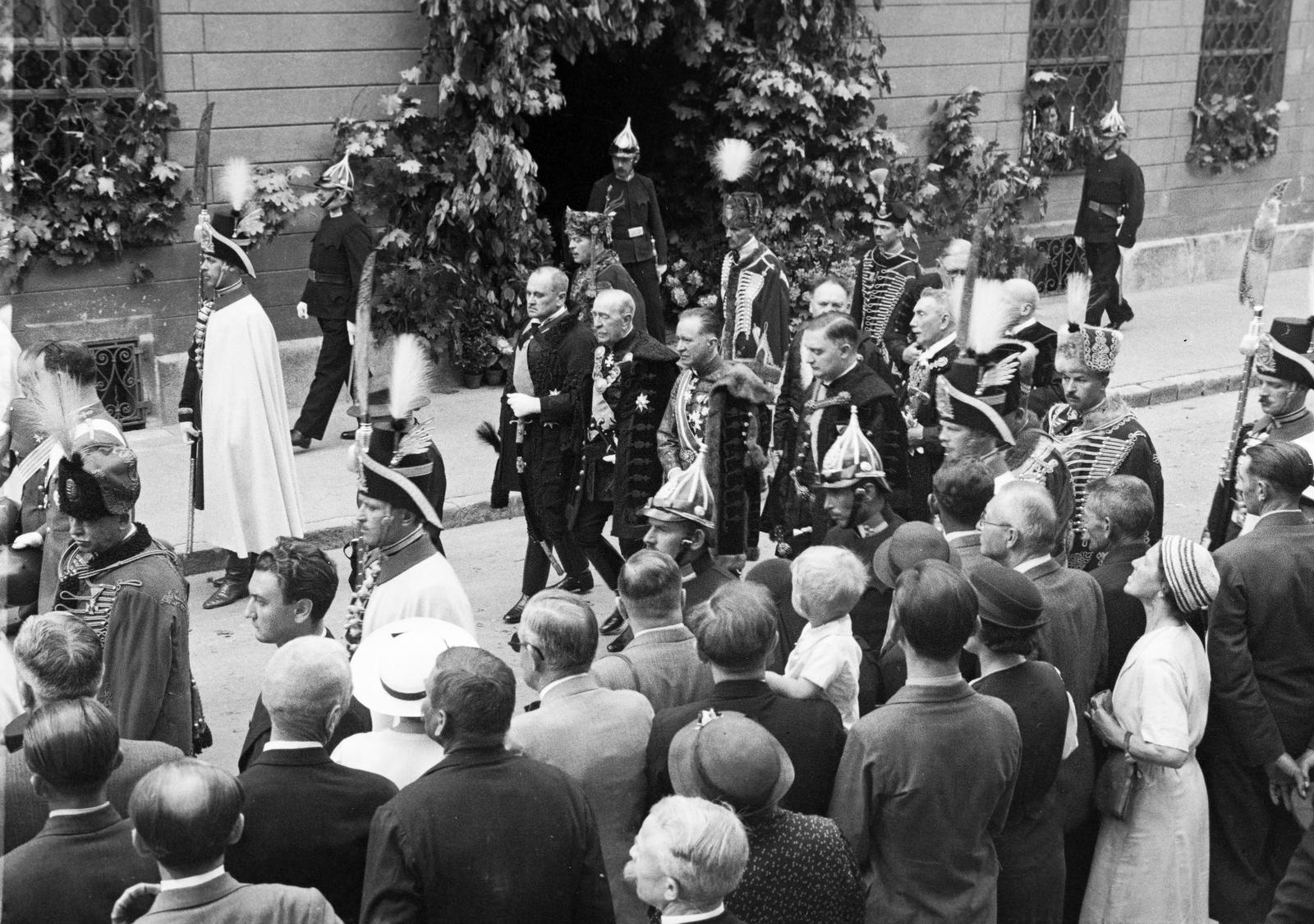 1936, Inkey Tibor, politikus, koronaőrség, díszmagyar, pickelhaube, Fortepan #304965