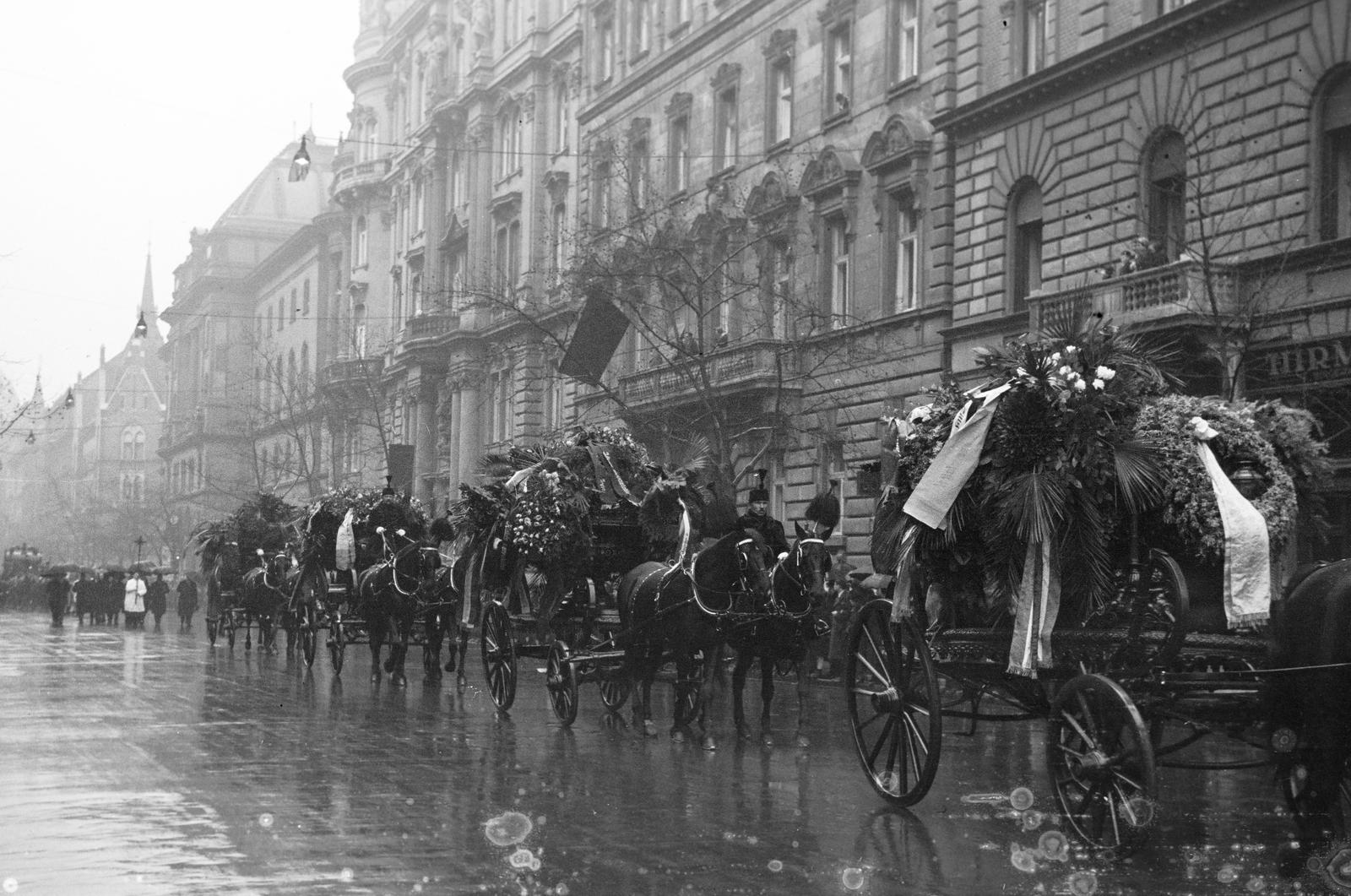 1937, Inkey Tibor, koszorú, gyászhintó, Fortepan #305131
