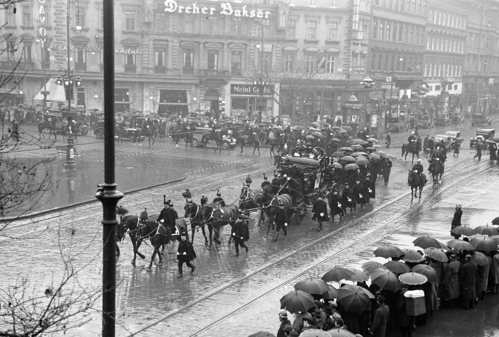 1937, Inkey Tibor, gyászmenet, eső, Fortepan #305135