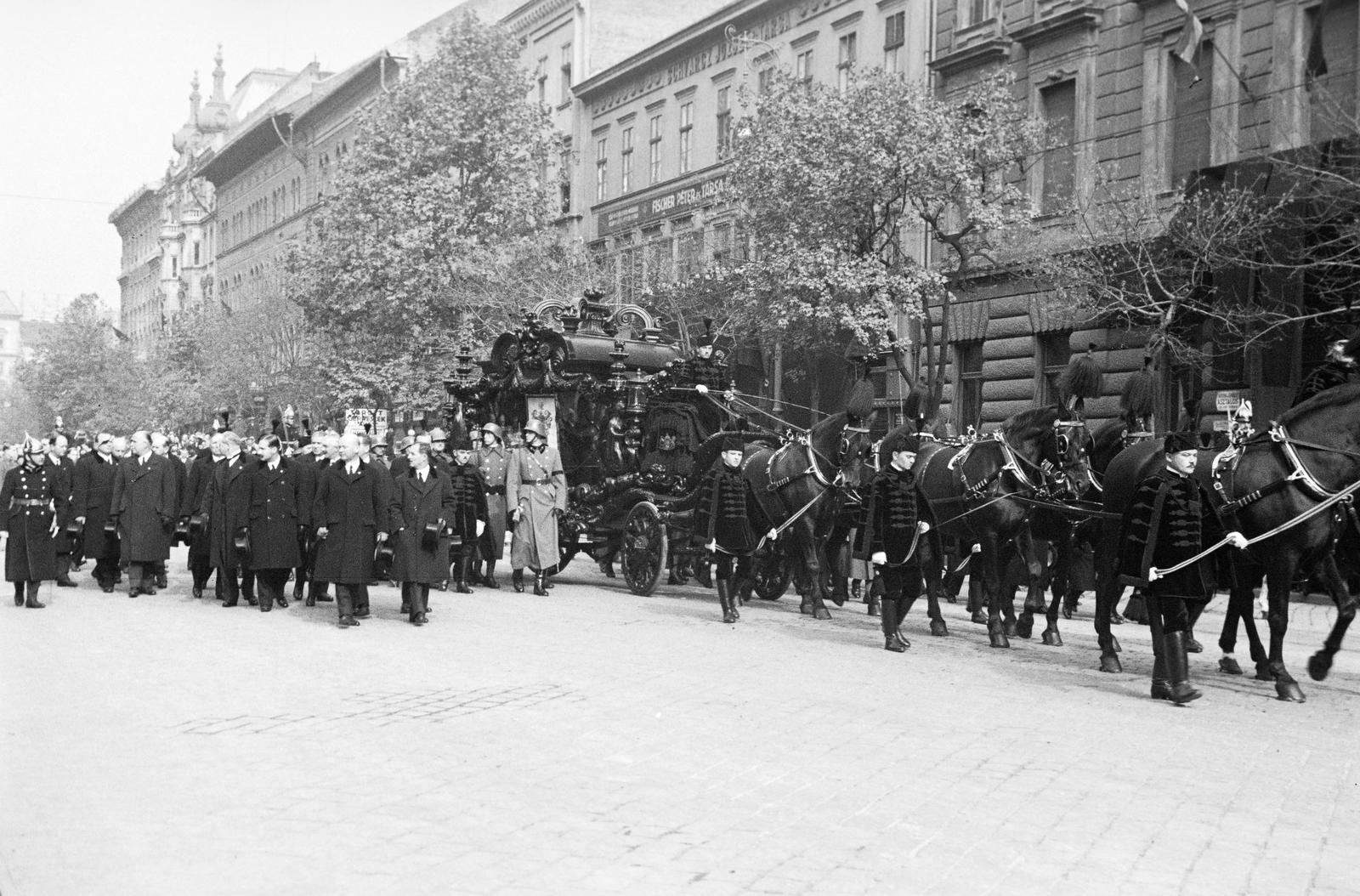 1937, Inkey Tibor, funeral procession, mourning coach, Fortepan #305139