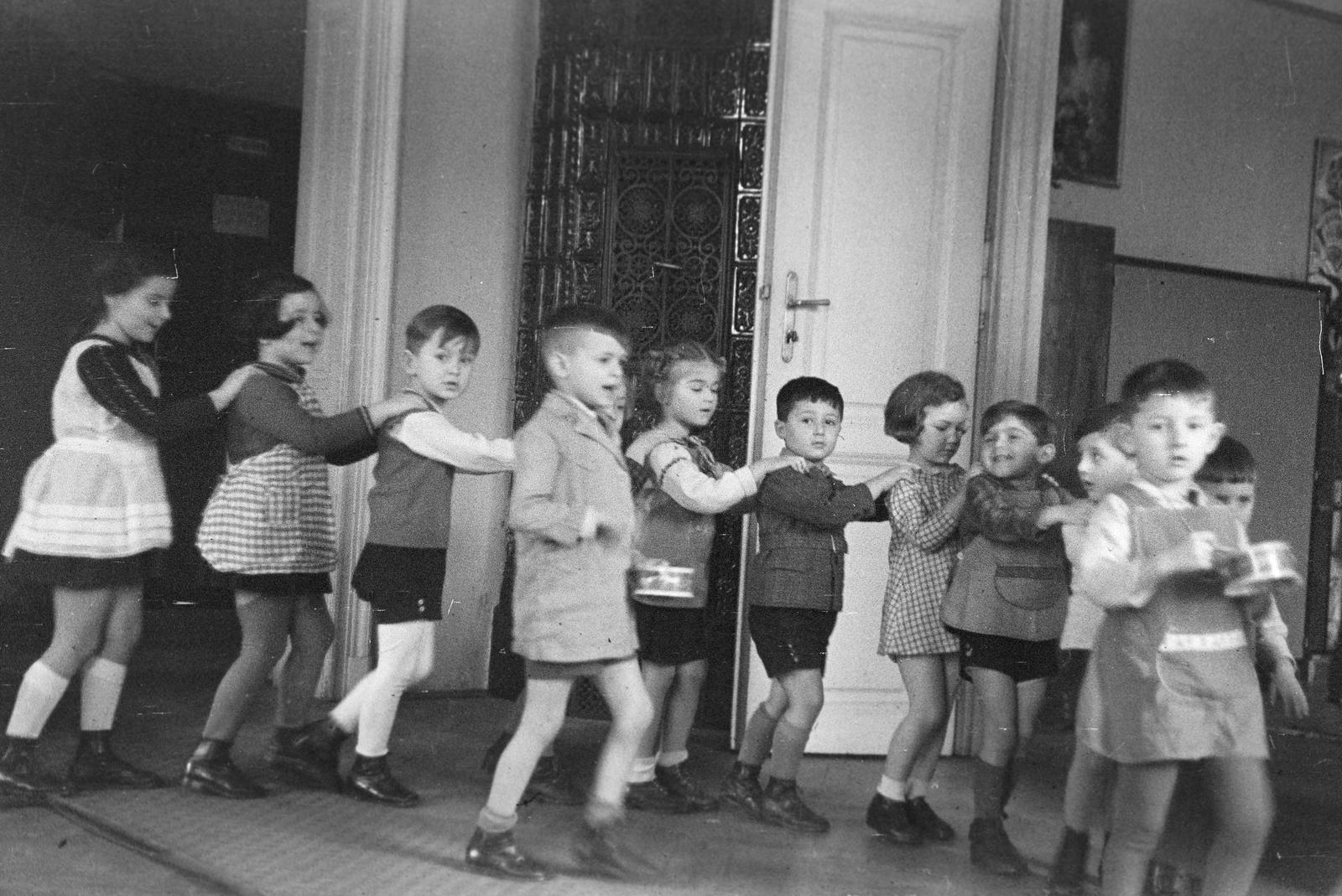 1937, Inkey Tibor, vonatozás, óvoda, Fortepan #306010