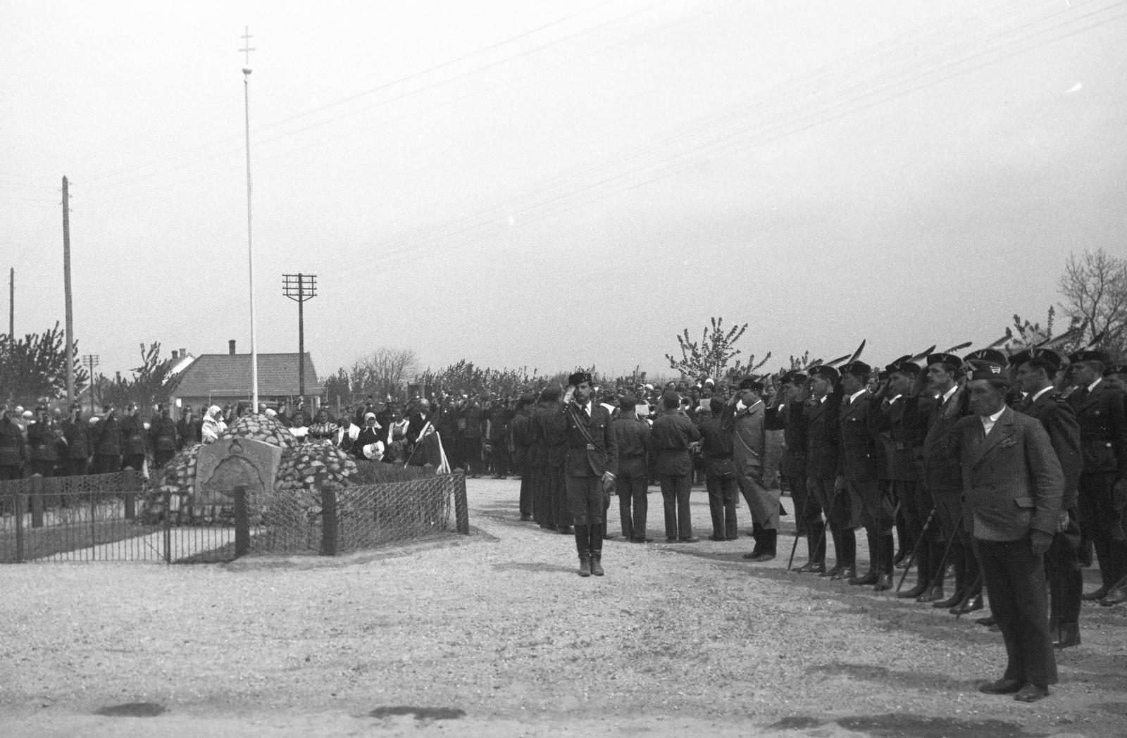 1937, Inkey Tibor, Nagy-Magyarország, irredenta emlékmű, madártoll, tiszteletadás, Fortepan #306162