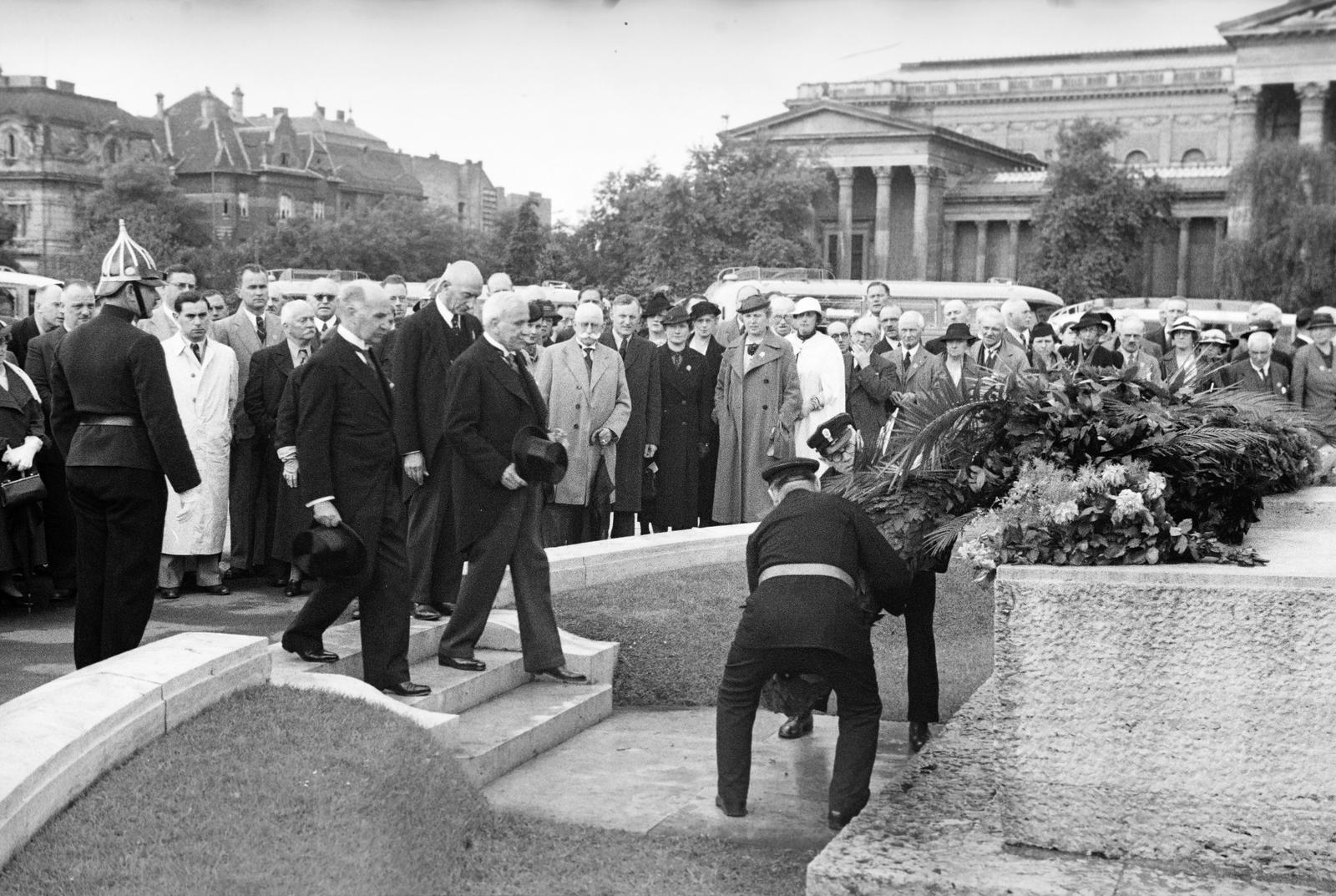 1938, Inkey Tibor, koszorúzás, Fortepan #306219