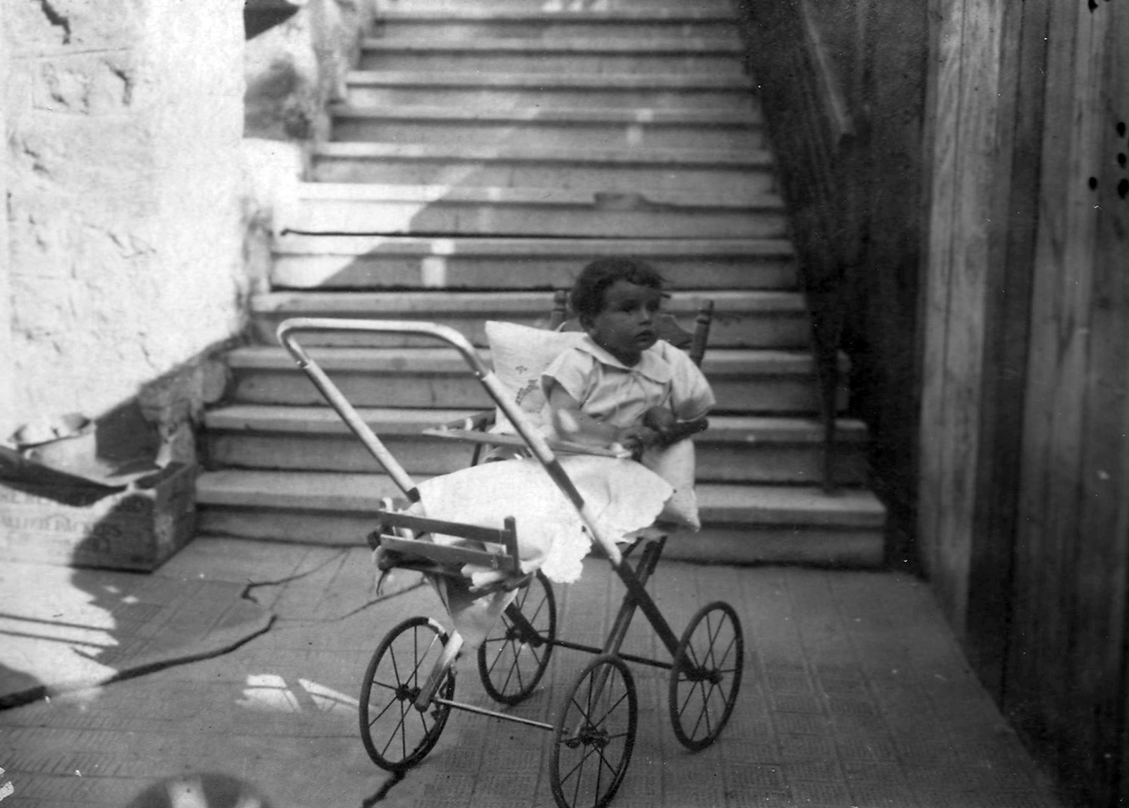 1926, Négyesi Pál, kid, baby carriage, doll, stairs, Fortepan #30626