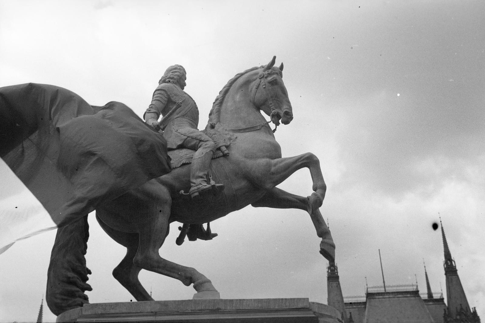 1937, Inkey Tibor, horse sculpture, Francis Rákóczi-portrayal, János Pásztor-design, Fortepan #306328