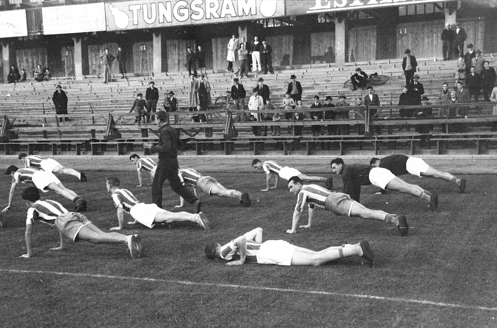 1939, Inkey Tibor, edző, torna, labdarúgás, Fortepan #306412