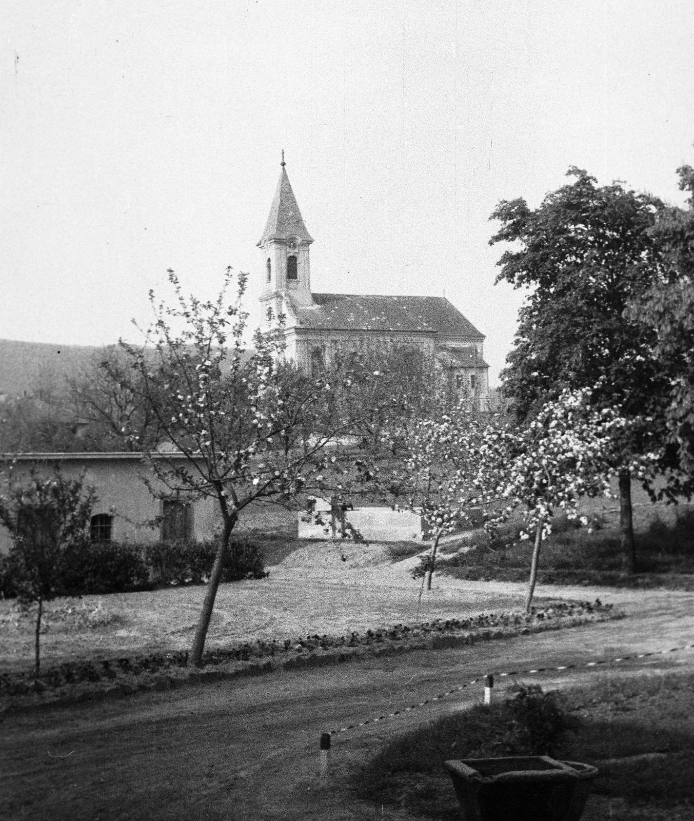 Magyarország, 1957, Gazda Anikó, templom, Fortepan #307384