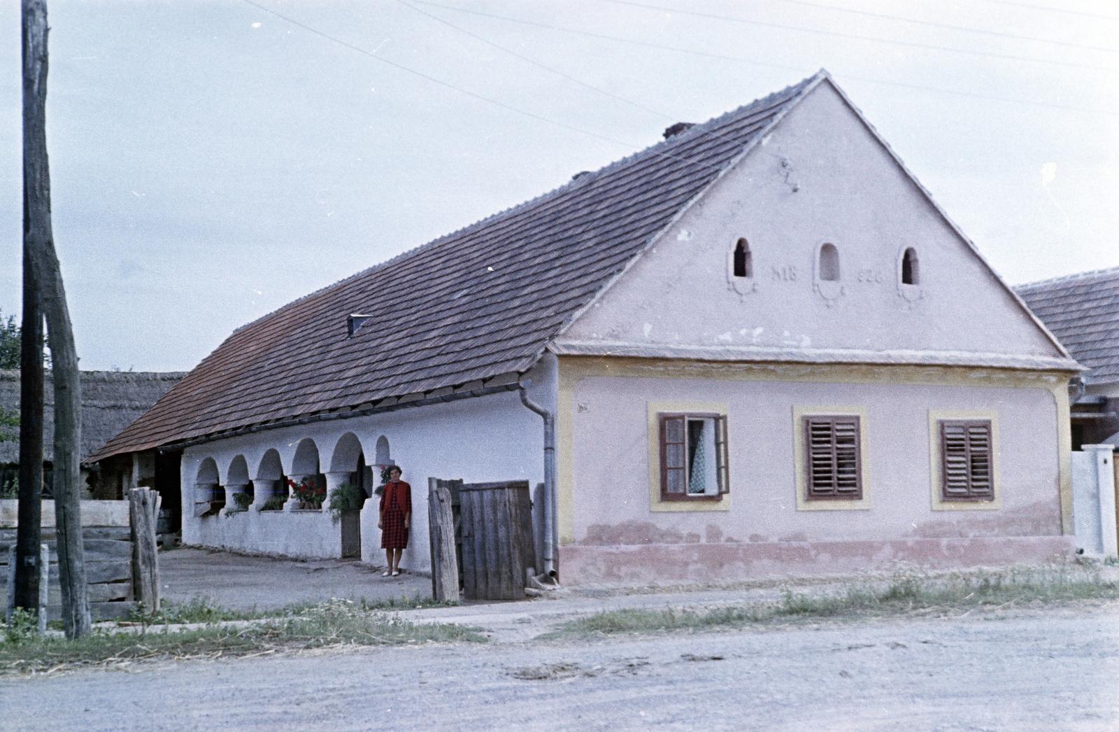 Magyarország, 1959, Gazda Anikó, zsalugáter, színes, lakóház, tornác, népi építészet, Fortepan #307544