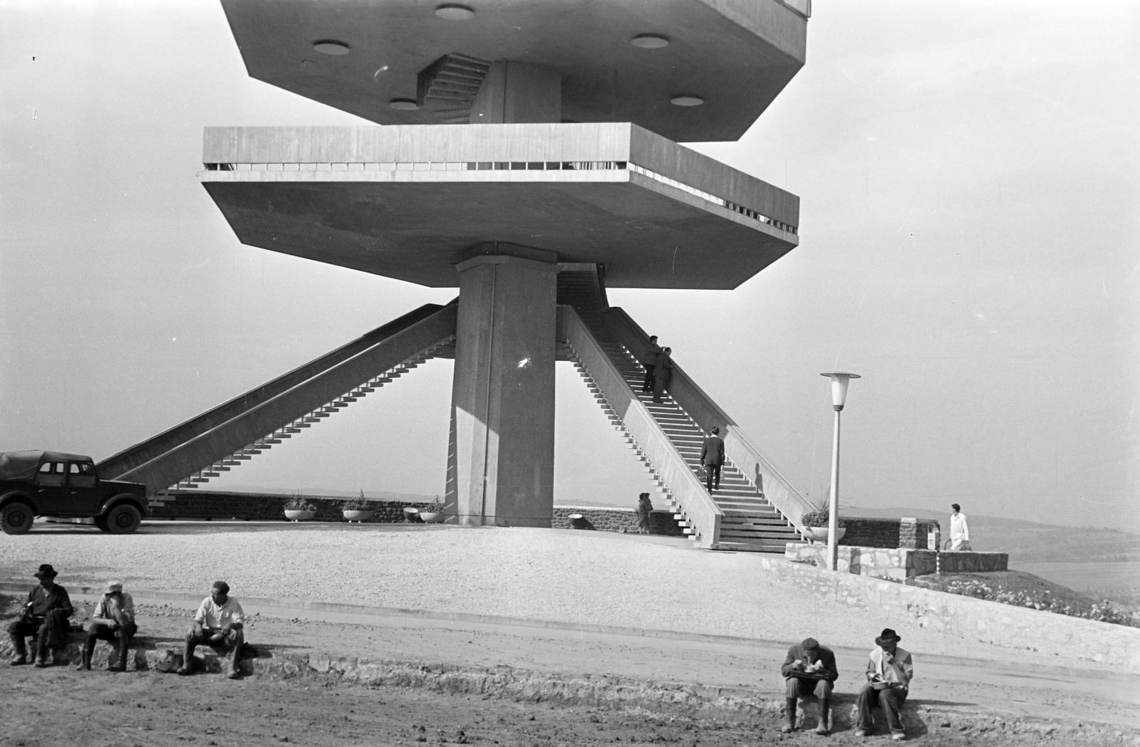 Hungary, 1973, Gazda Anikó, lookout, Fortepan #307769
