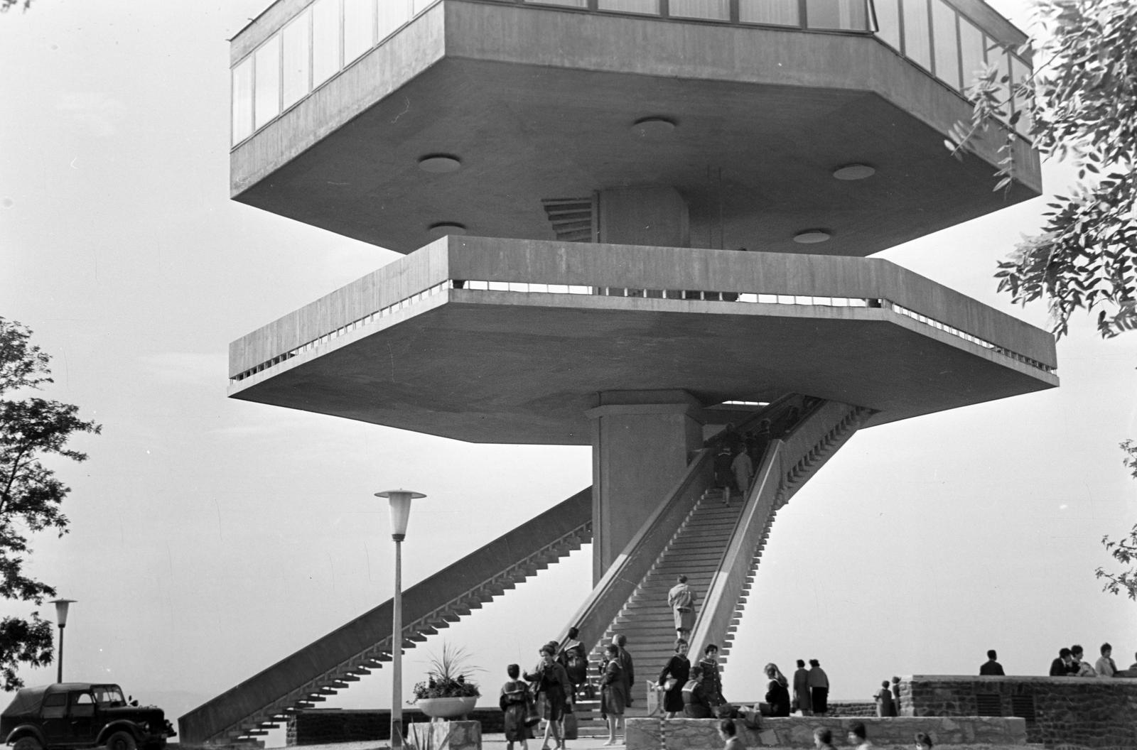 Hungary, Miskolc, Avas-tető, TV torony és kilátó., 1973, Gazda Anikó, lookout, Fortepan #307770