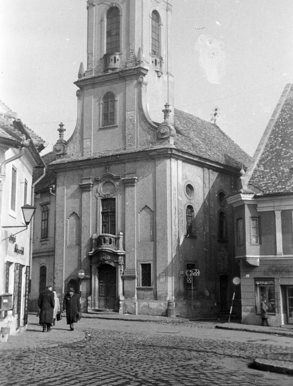 Hungary, Szentendre, Fő (Marx) tér, szemben a Blagovesztenszka templom., 1959, Gazda Anikó, entrance, church, Fortepan #307896
