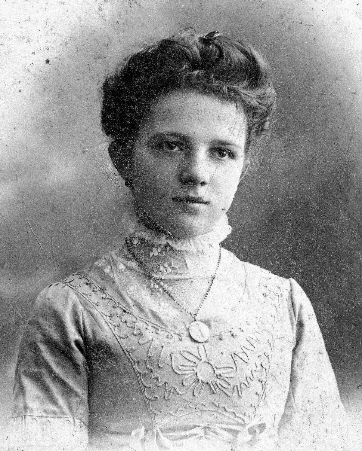1900, Storymap.hu, portrait, woman, necklace, hairdo, lace, Fortepan #30793