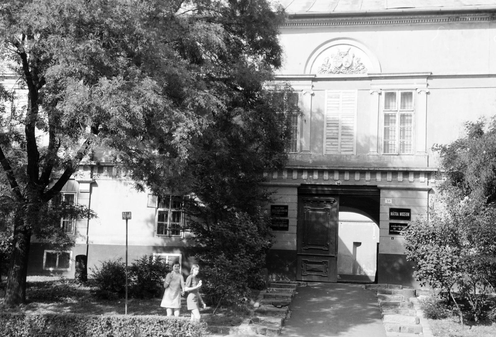 Hungary, Gyöngyös, Kossuth Lajos utca 40., Mátra Múzeum., 1973, Gazda Anikó, Fortepan #308037