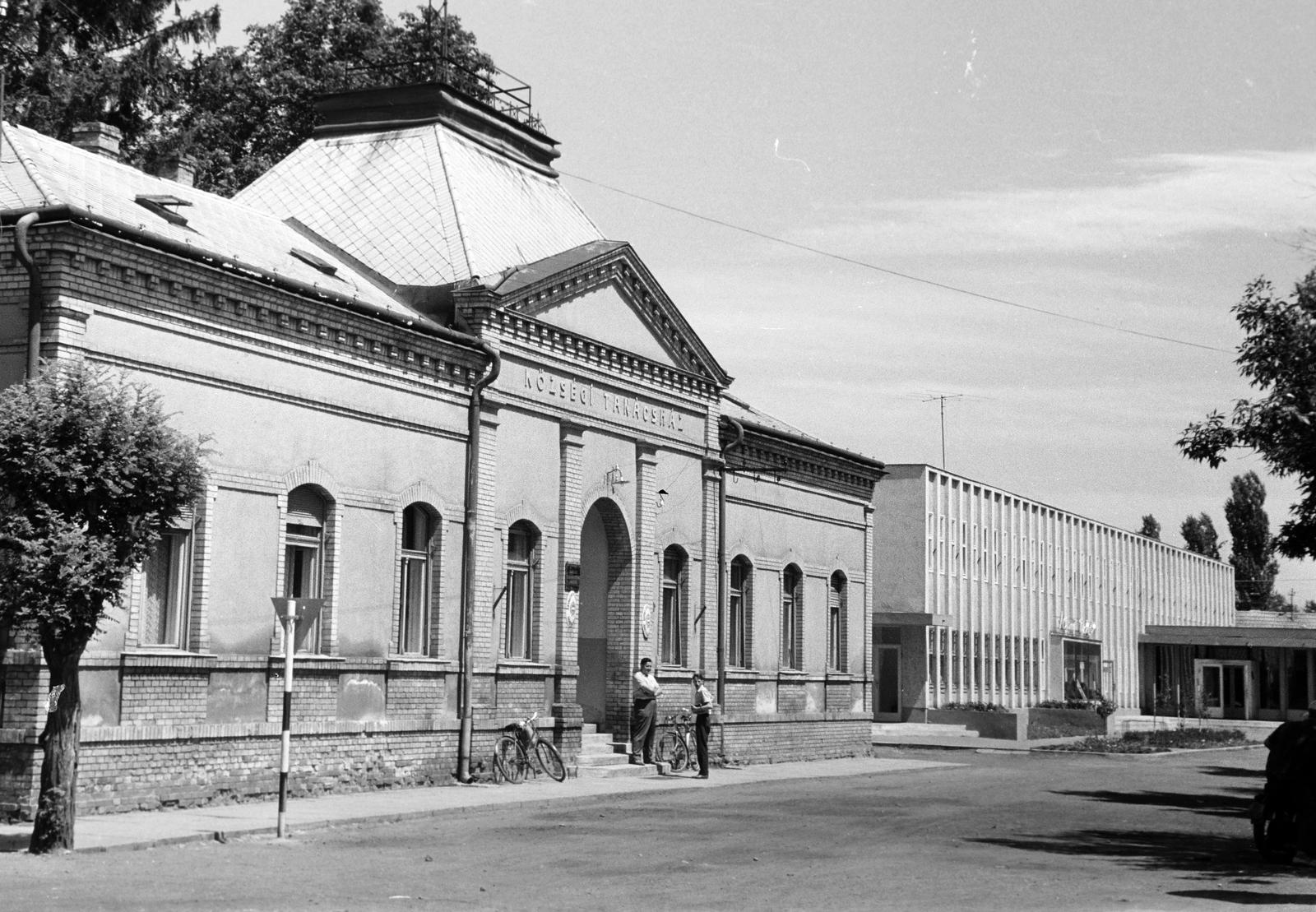 Magyarország, 1966, Gazda Anikó, téglaburkolat, középület, Fortepan #308131