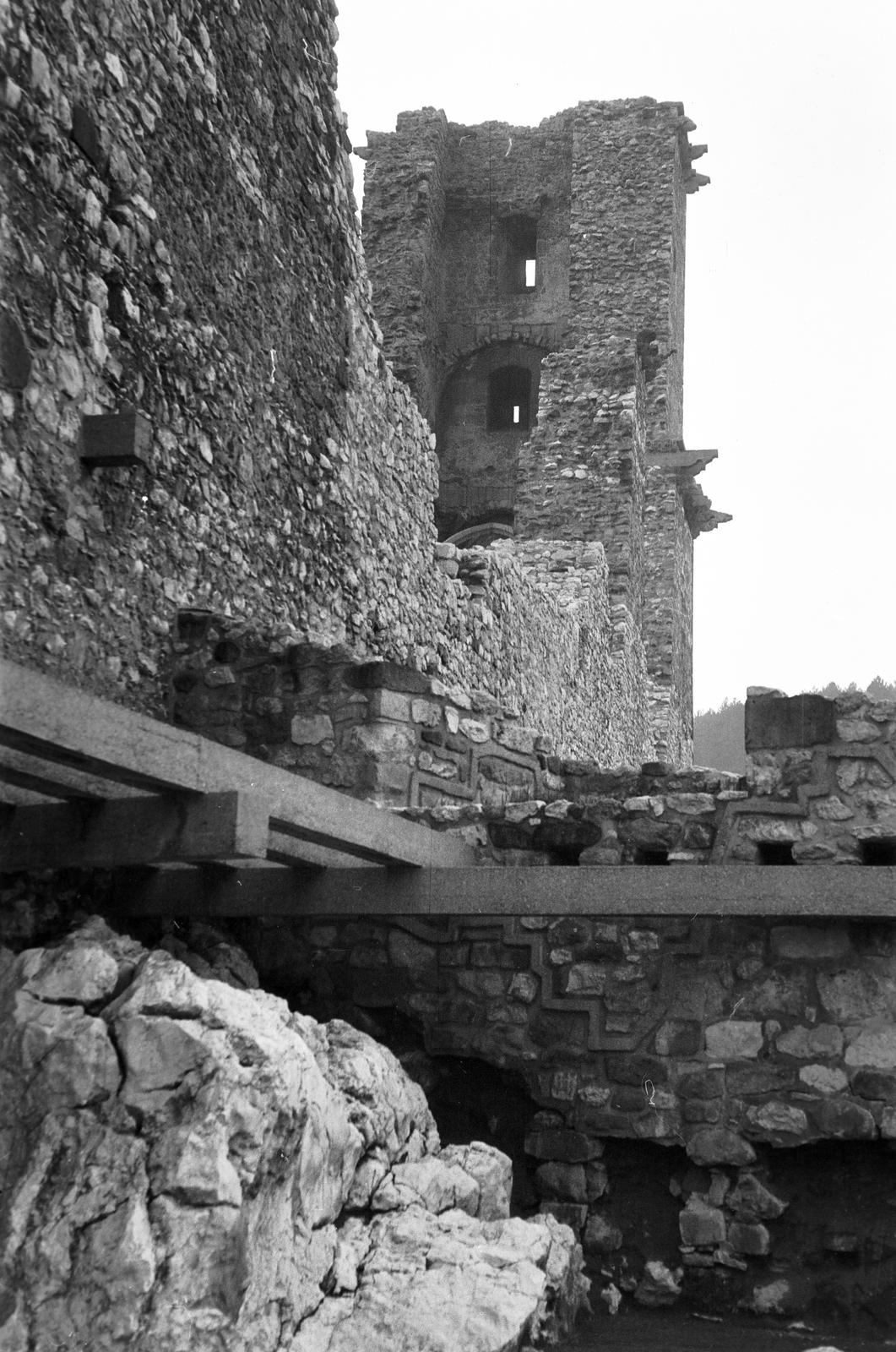 Hungary, Miskolc, Vár., 1975, Gazda Anikó, Fortepan #308145