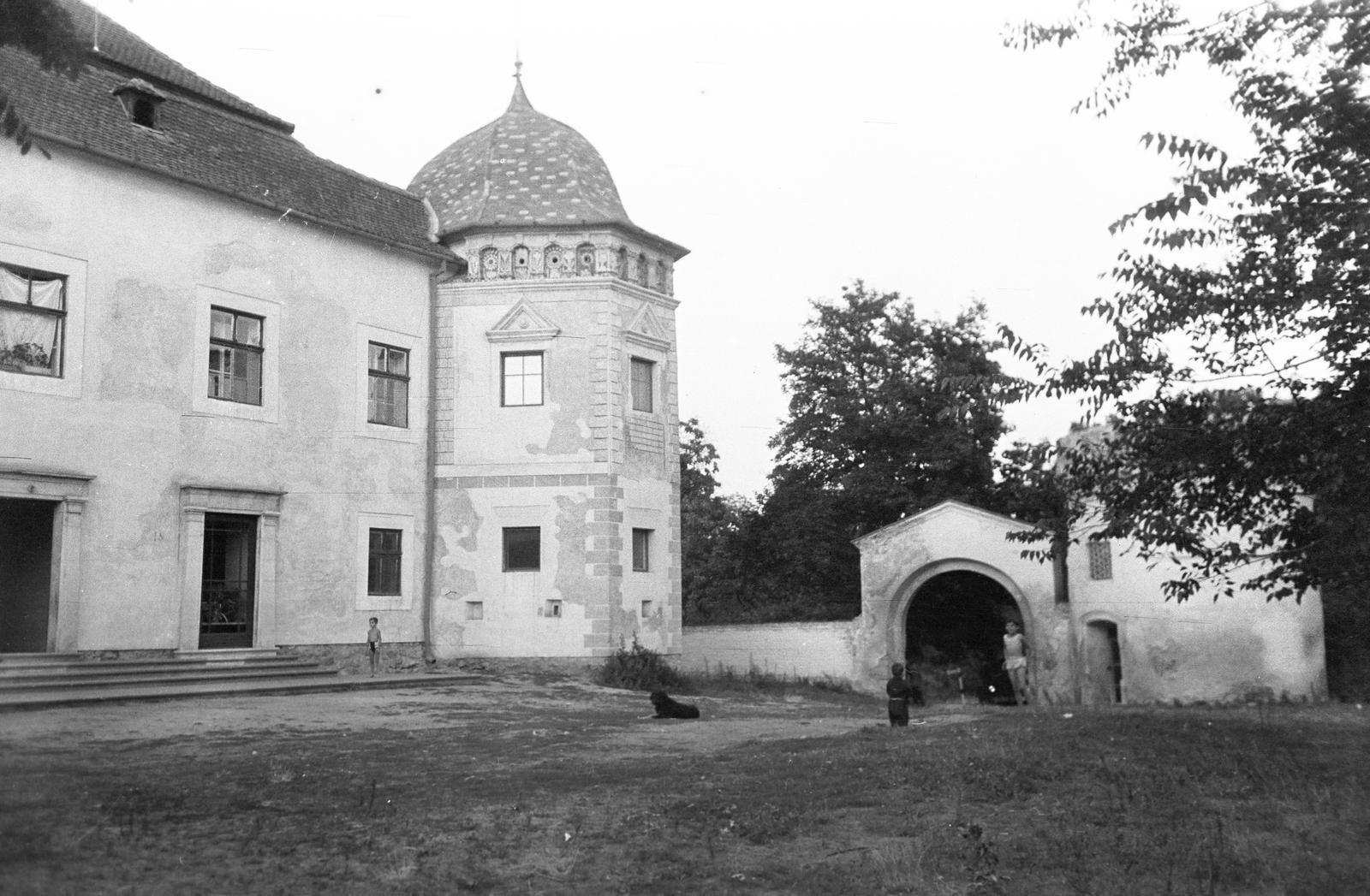 Magyarország, Pácin, Mágochy–Alaghy–’Sennyey-kastély., 1972, Gazda Anikó, Fortepan #308174