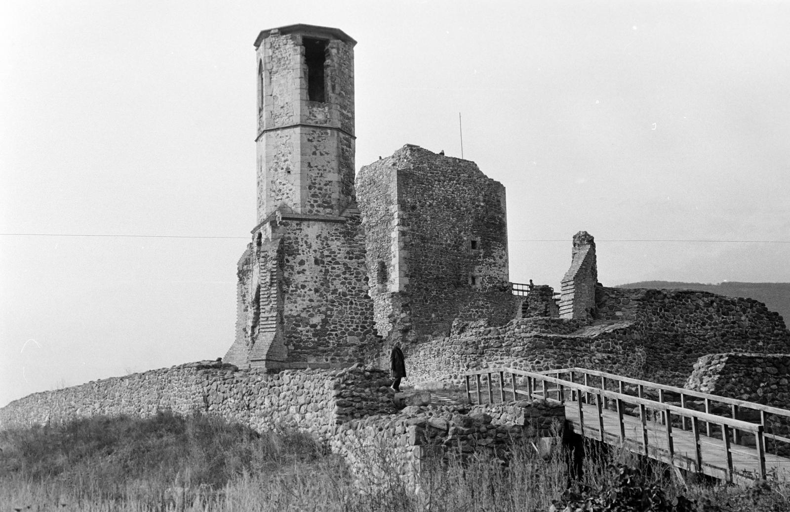 Magyarország, Kisnána, a vár részlete., 1972, Gazda Anikó, várrom, Fortepan #308175