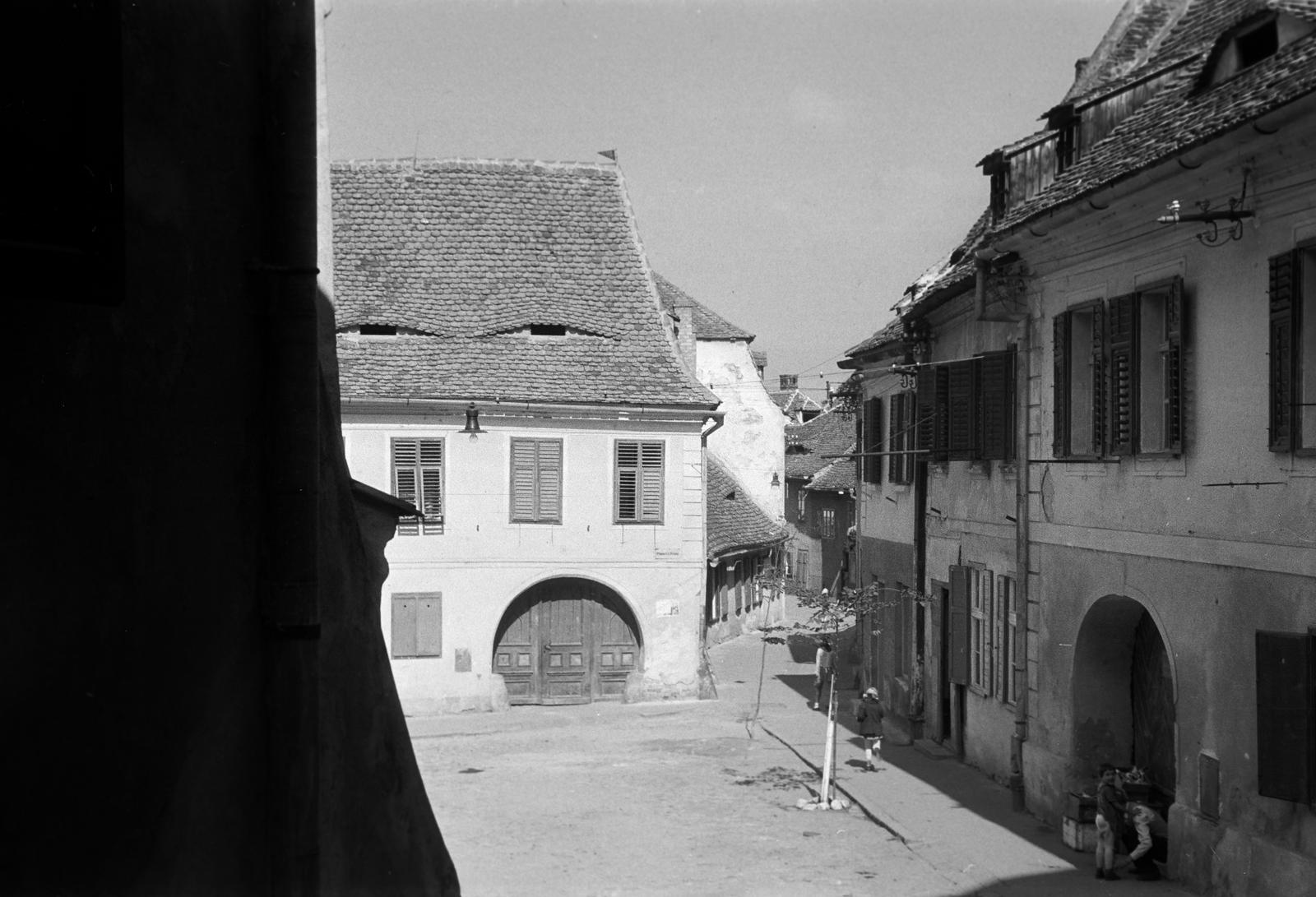 1962, Gazda Anikó, boltív, kapu, lakóház, zsalugáter, cseréptető, Fortepan #308596