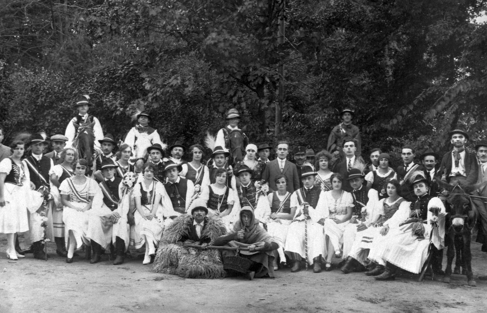 1925, Storymap.hu, horse, tableau, donkey, folk costume, rider, Fortepan #30861