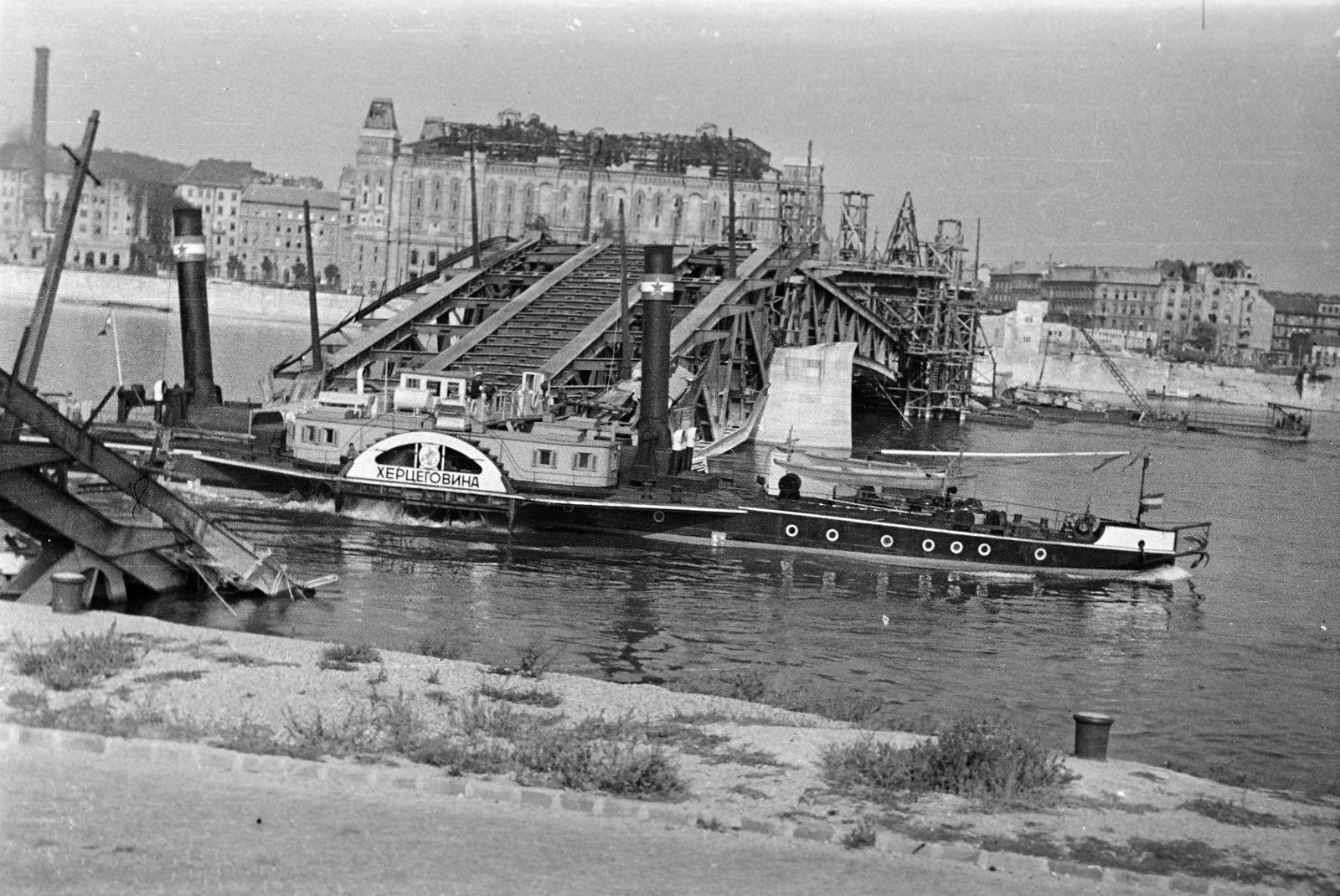 1945, Böhönyey Ágnes, Best of, hídroncs, cirill írás, Fortepan #309400