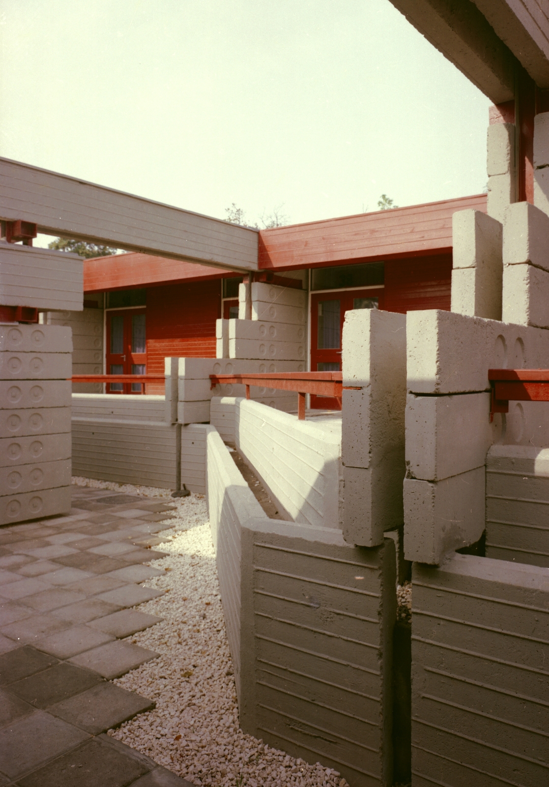 Magyarország,Velencei-tó, Velence, Gárdonyi út, az Ifjúsági üdülő- és kirándulóközpont szállásépületei., 1980, Építésügyi Dokumentációs és Információs Központ, VÁTI, Fortepan #30960