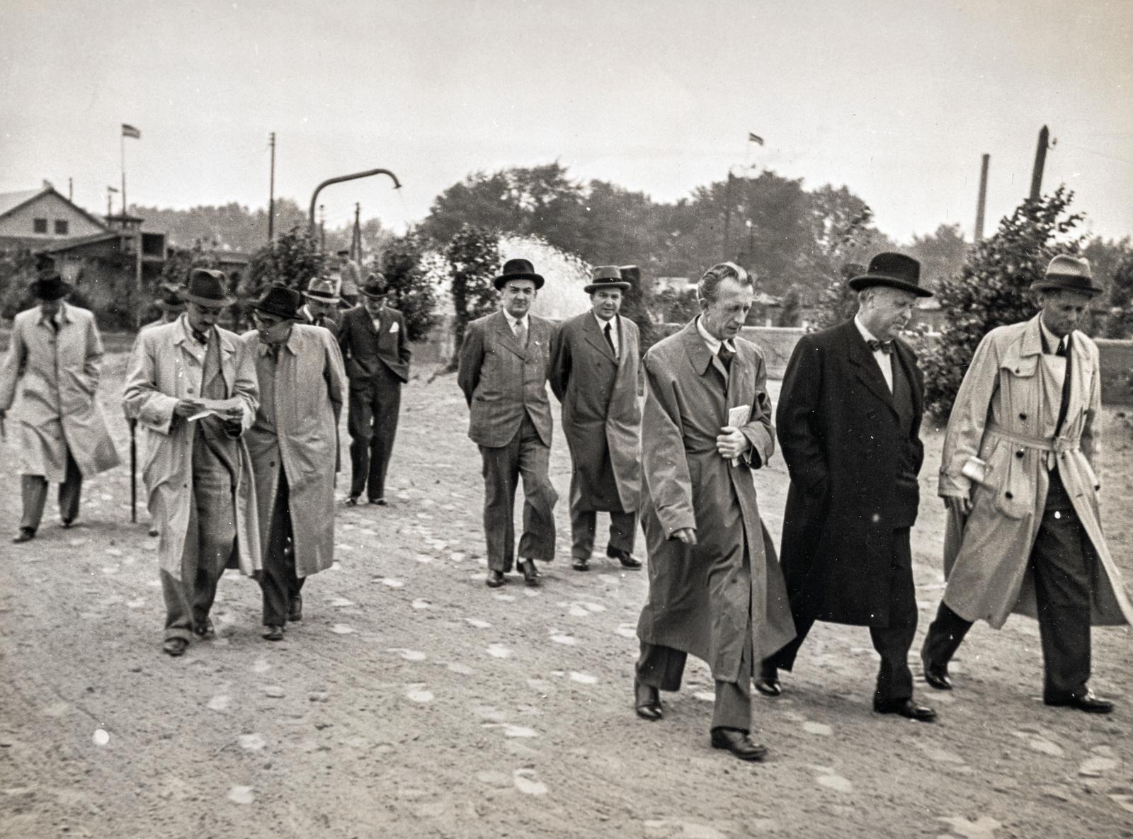 A kép forrását kérjük így adja meg: Fortepan / BFL XIV.380 Karafiáth Jenő iratai / Szekfü András adománya, 1937, Budapest Főváros Levéltára / Szekfü András, Fortepan #310065
