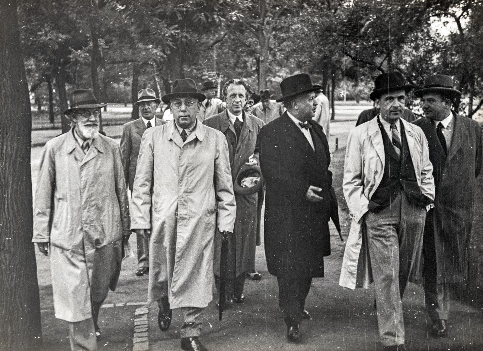 A kép forrását kérjük így adja meg: Fortepan / BFL XIV.380 Karafiáth Jenő iratai / Szekfü András adománya, 1937, Budapest Főváros Levéltára / Szekfü András, Fortepan #310066