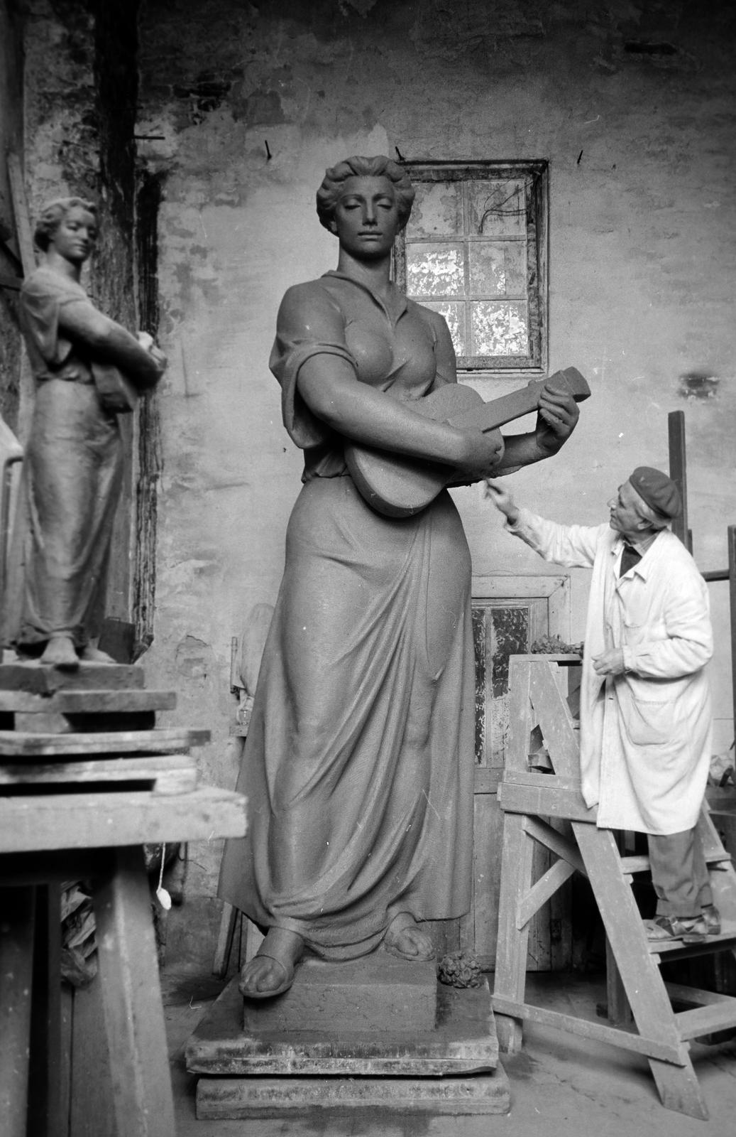 1963, Lindner család, Best of, műterem, alkotás, hangszer, nőalak, Fortepan #310726