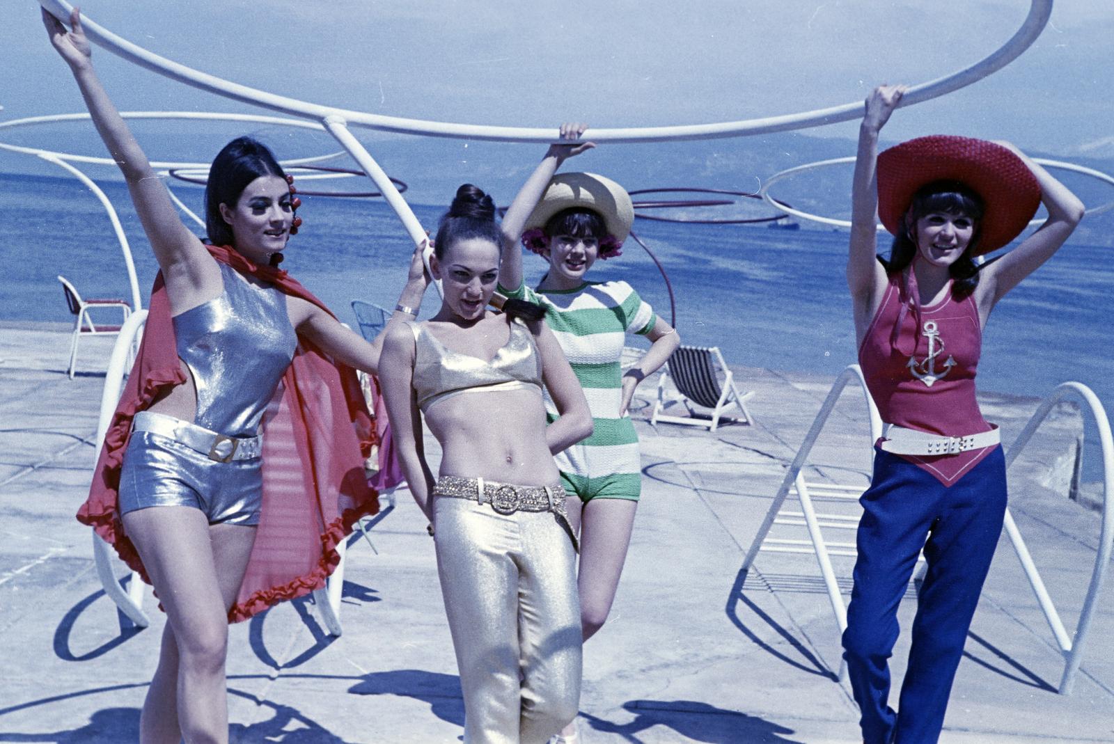 1967, Lindner család, Best of, színes, selyemruha, divat, lányok, Fortepan #311049