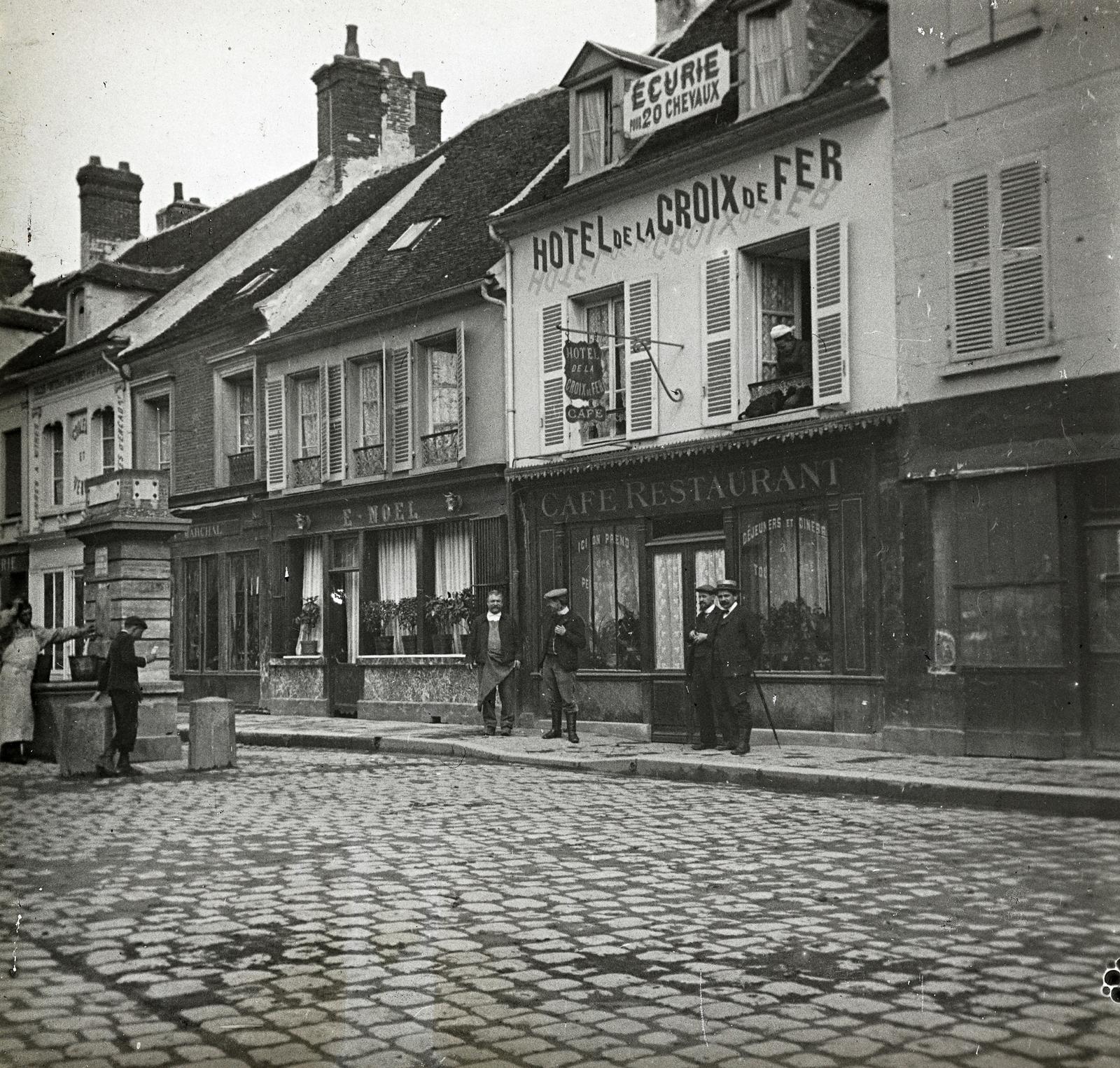 1909, fortepan/Album 123, francia felirat, képarány: négyzetes, zsalugáter, étterem, közkút, Fortepan #312604