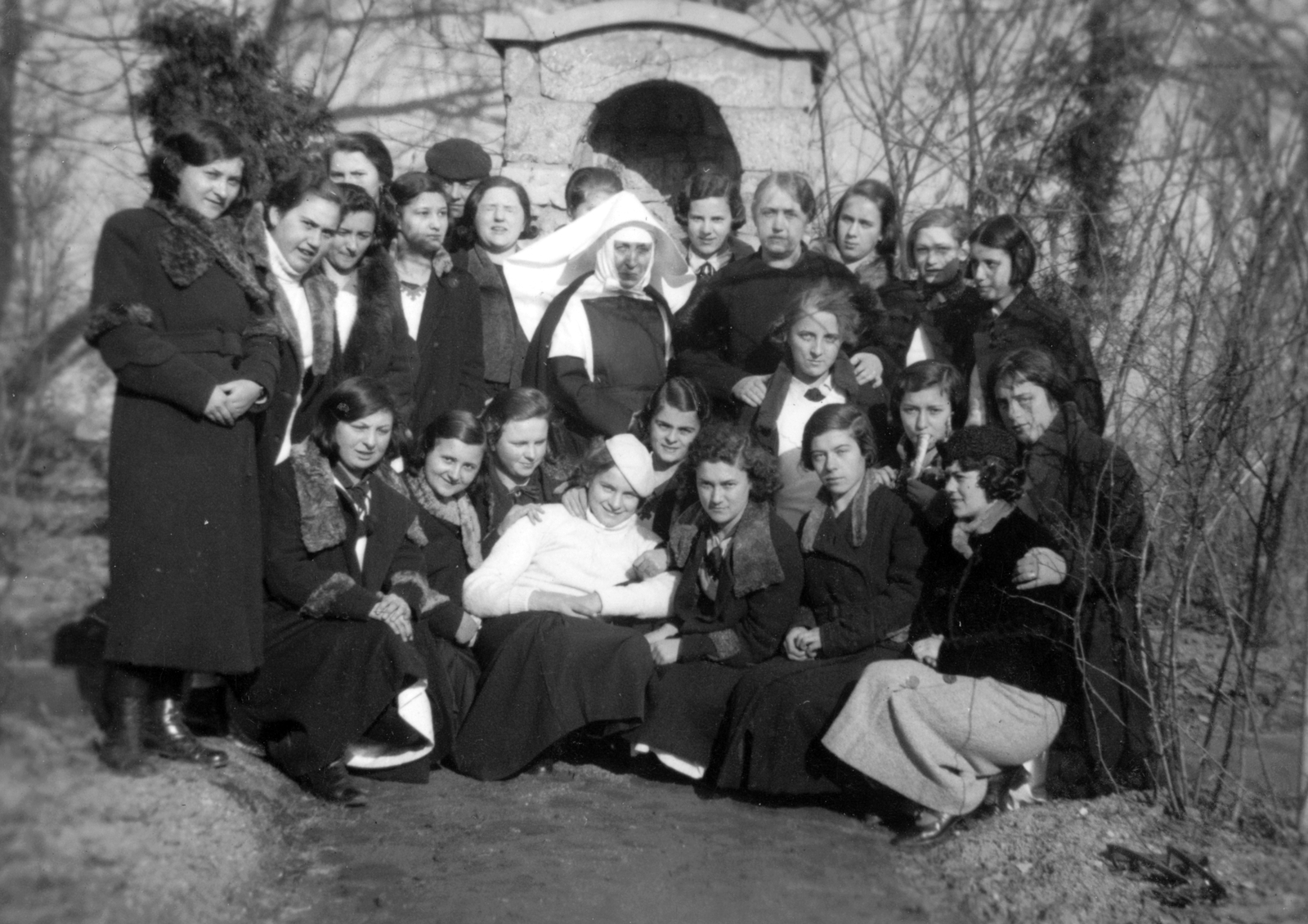 Hungary, Székesfehérvár, Budai út 4., Ferenc József Nőnevelő Intézet., 1935, Székely Márton, school, tableau, Girls' school, nun, Fortepan #31390