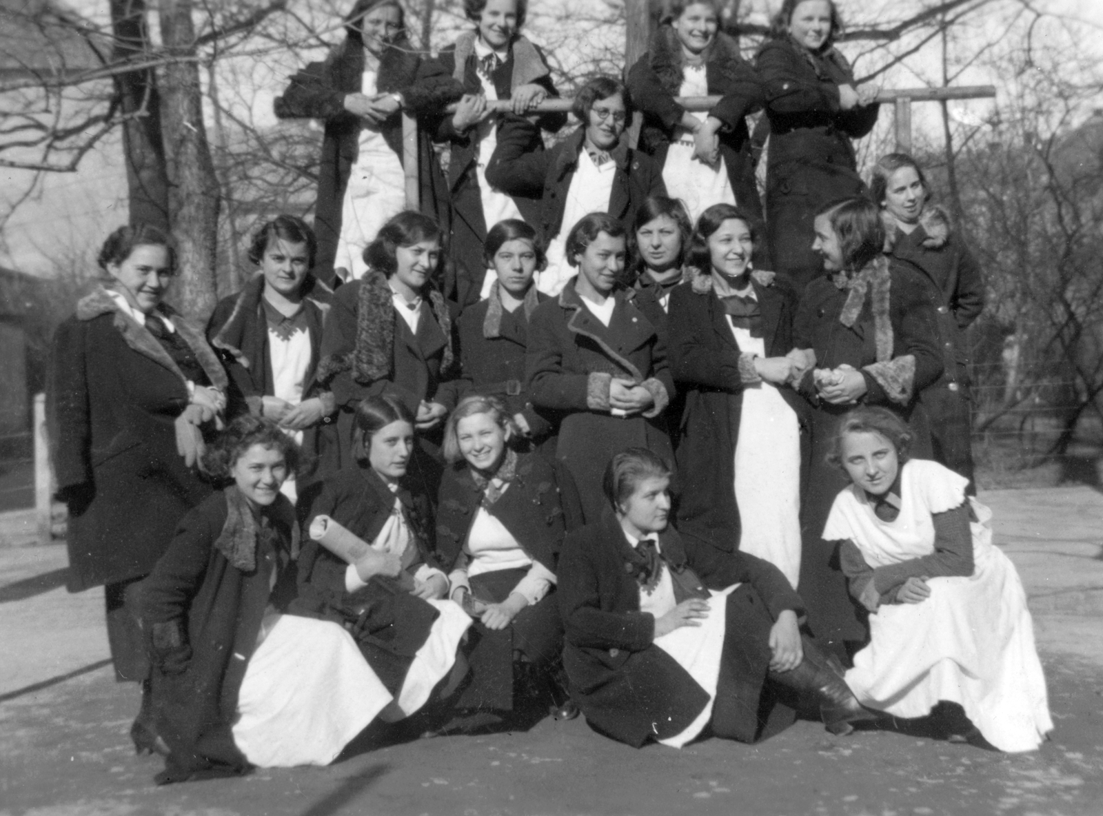 Hungary, Székesfehérvár, Ferenc József Nőnevelő Intézet tanulói., 1935, Székely Márton, school, tableau, Fortepan #31391