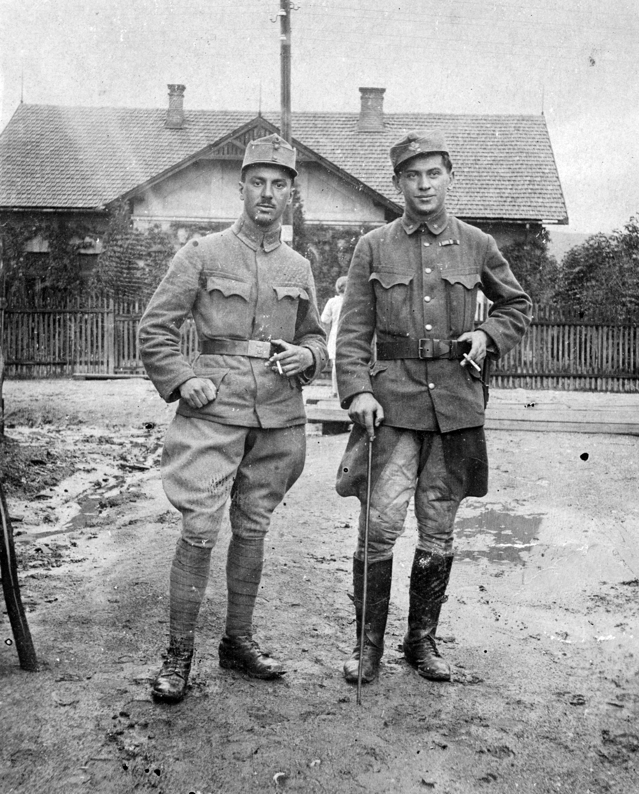 1916, Pétek Edit, első világháború, dohányzás, egyenruha, férfiak, sétabot, Fortepan #31437
