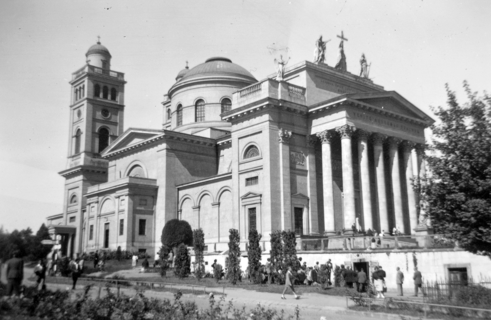 Hungary, Eger, Főszékesegyház., 1942, Várkonyi Benedek, church, basilica, Classicism, Cathedral, József Hild-design, bell tower, Fortepan #31485