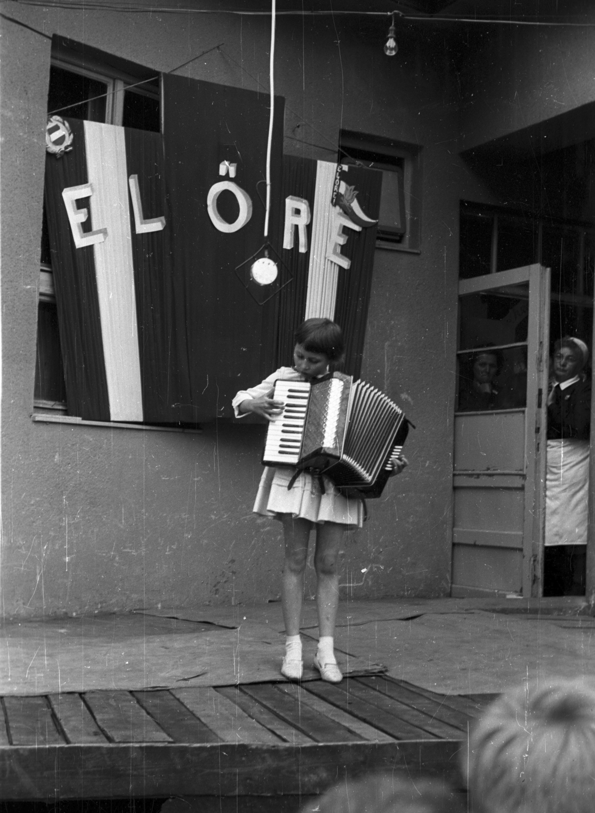 Hungary, 1966, Pálinkás Zsolt, kid, musical instrument, festive, accordion, crest, stand, Fortepan #31550