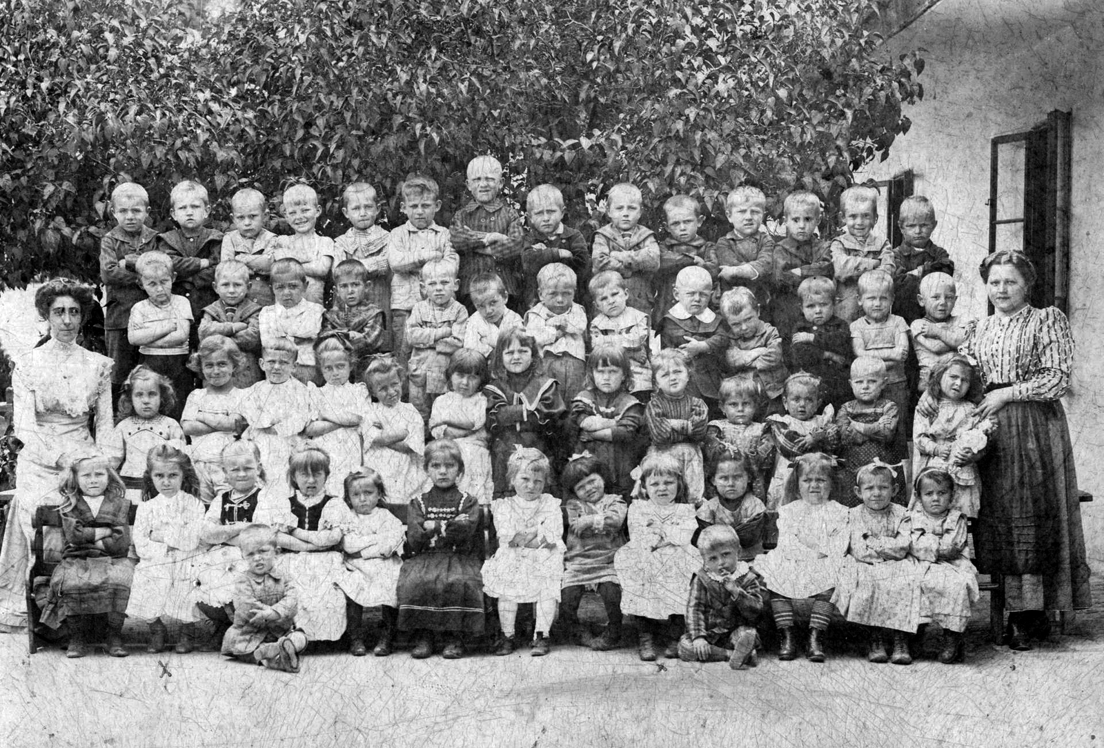 1903, Fehérvári József, yard, tableau, kids, Fortepan #31699