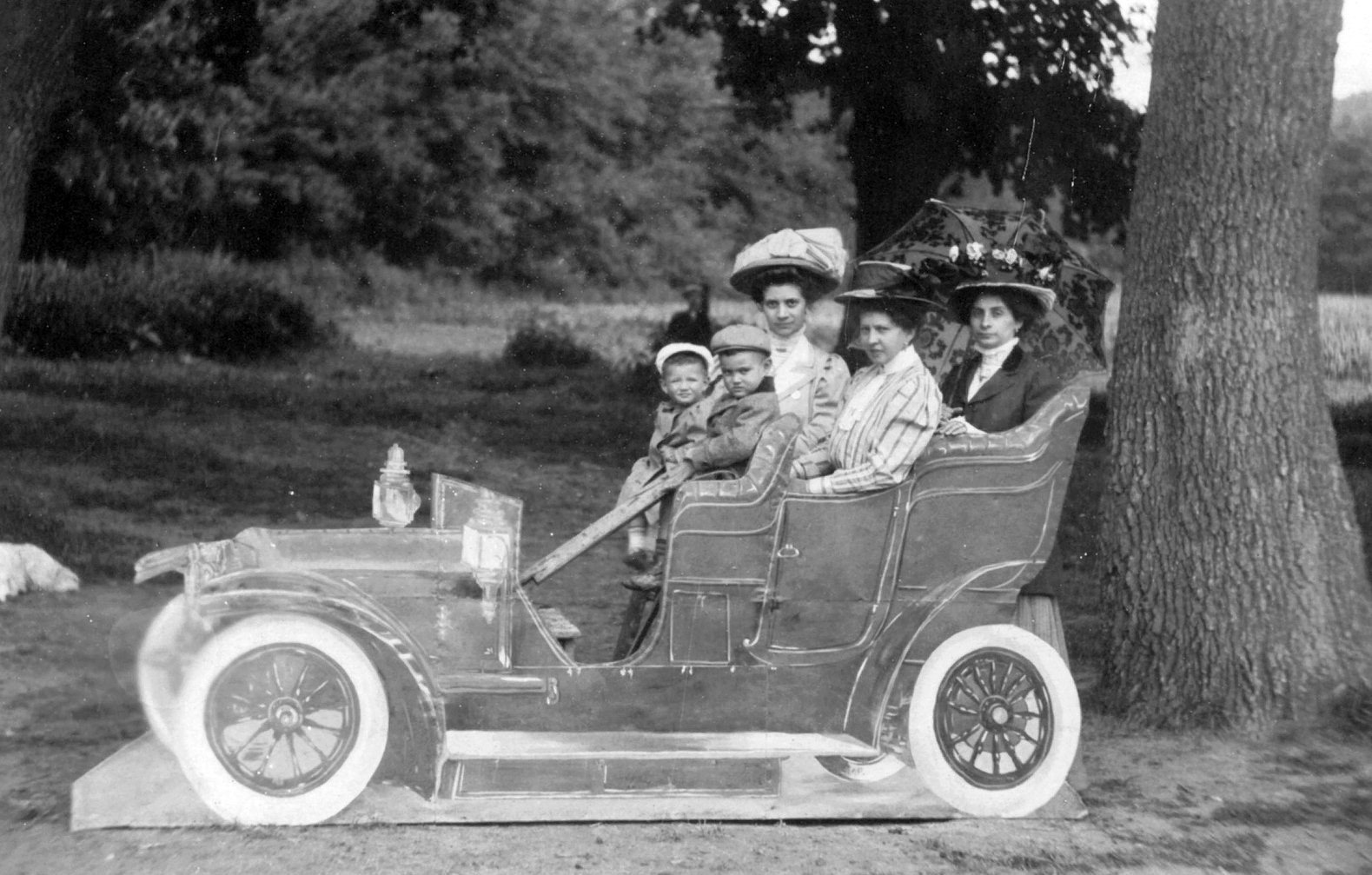 1910, Fodor István, tableau, jesting, studio, girls'n'cars, Fortepan #31730