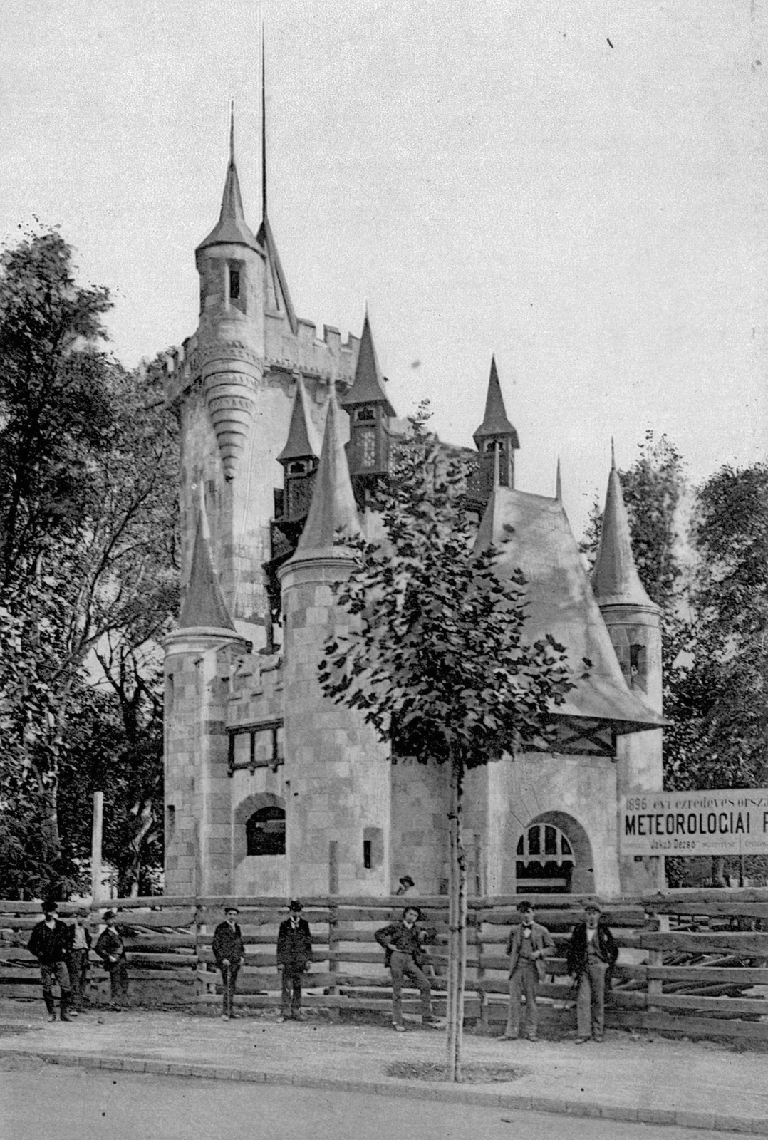 Hungary, Budapest XIV., a millenniumi kiállításra épített meteorológiai pavilon. A felvétel 1896-ban készült., 1900, Fodor István, exhibition, meteorology, Budapest, Fortepan #31746