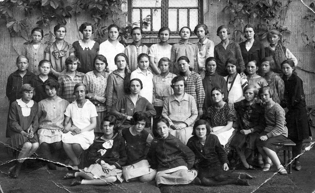 1930, Kozma János, udvar, csoportkép, nyár, nő, lány, Fortepan #31887