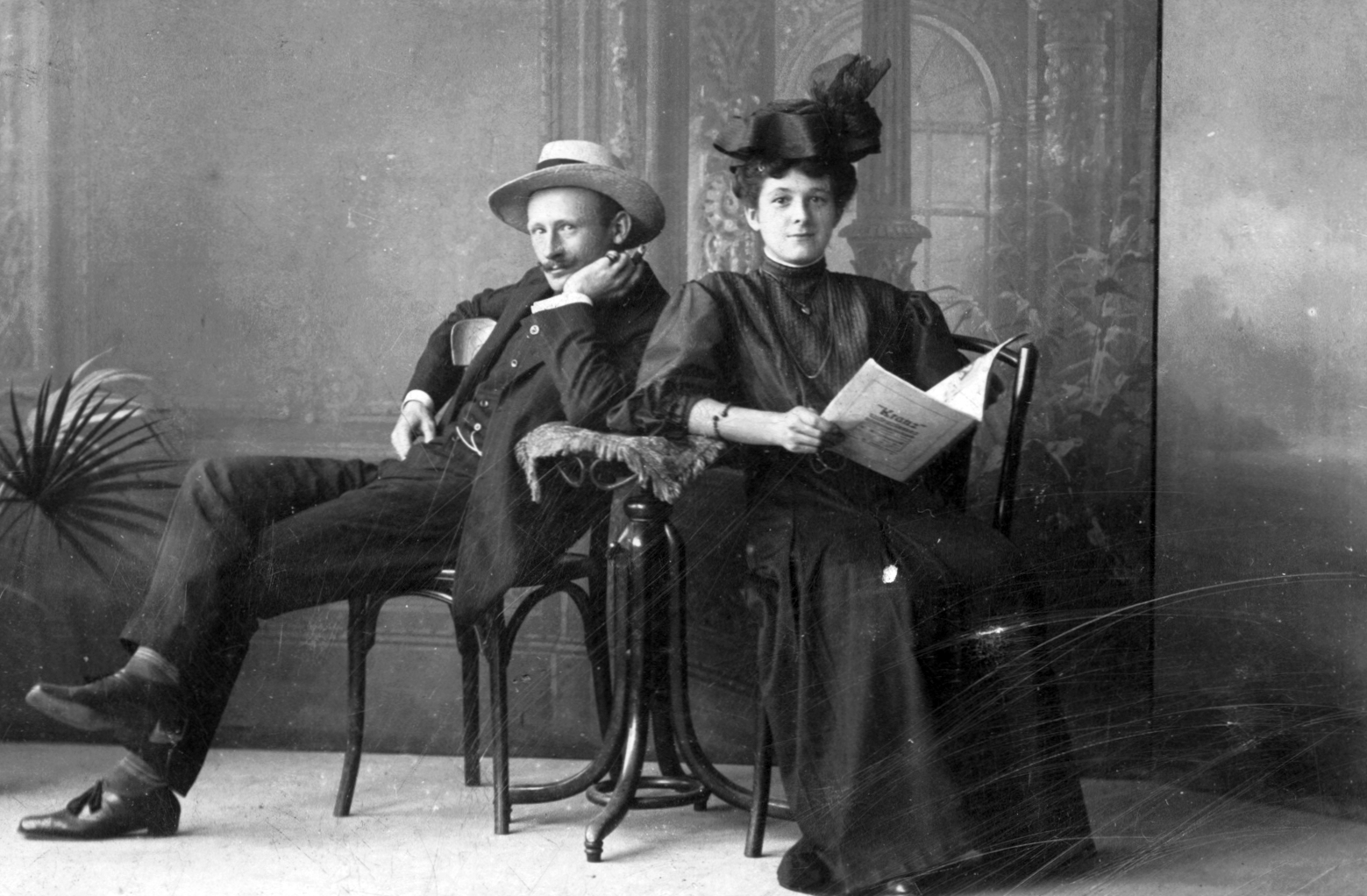 1900, GGAABBOO, hat, man and woman, prop up the head, leg over leg, Fortepan #32108